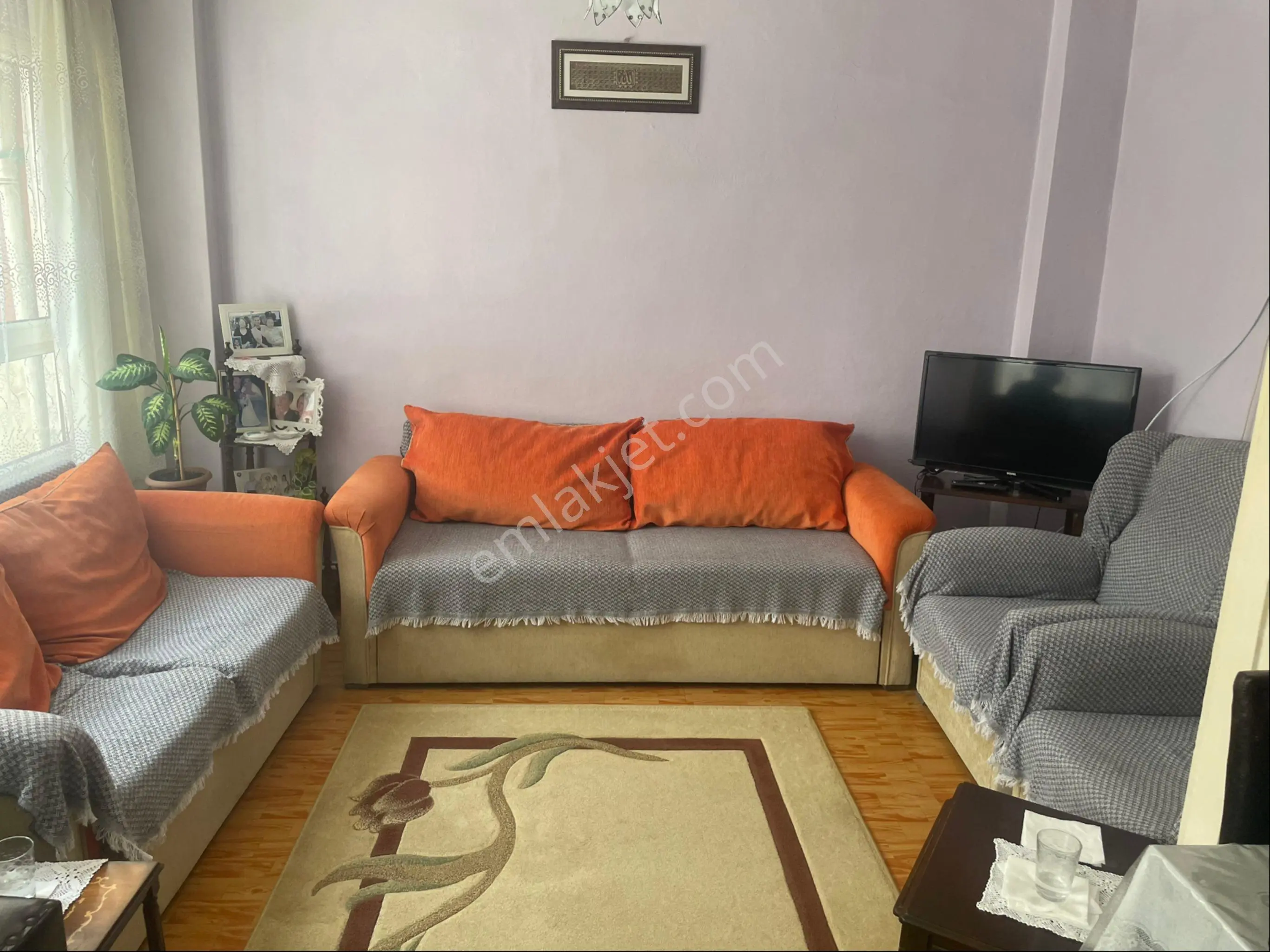 Yedikule’de Kat Mülkiyetli, Eşyalı, Merkezi Konumda Satılık Aile Dairesi - Görsel 5