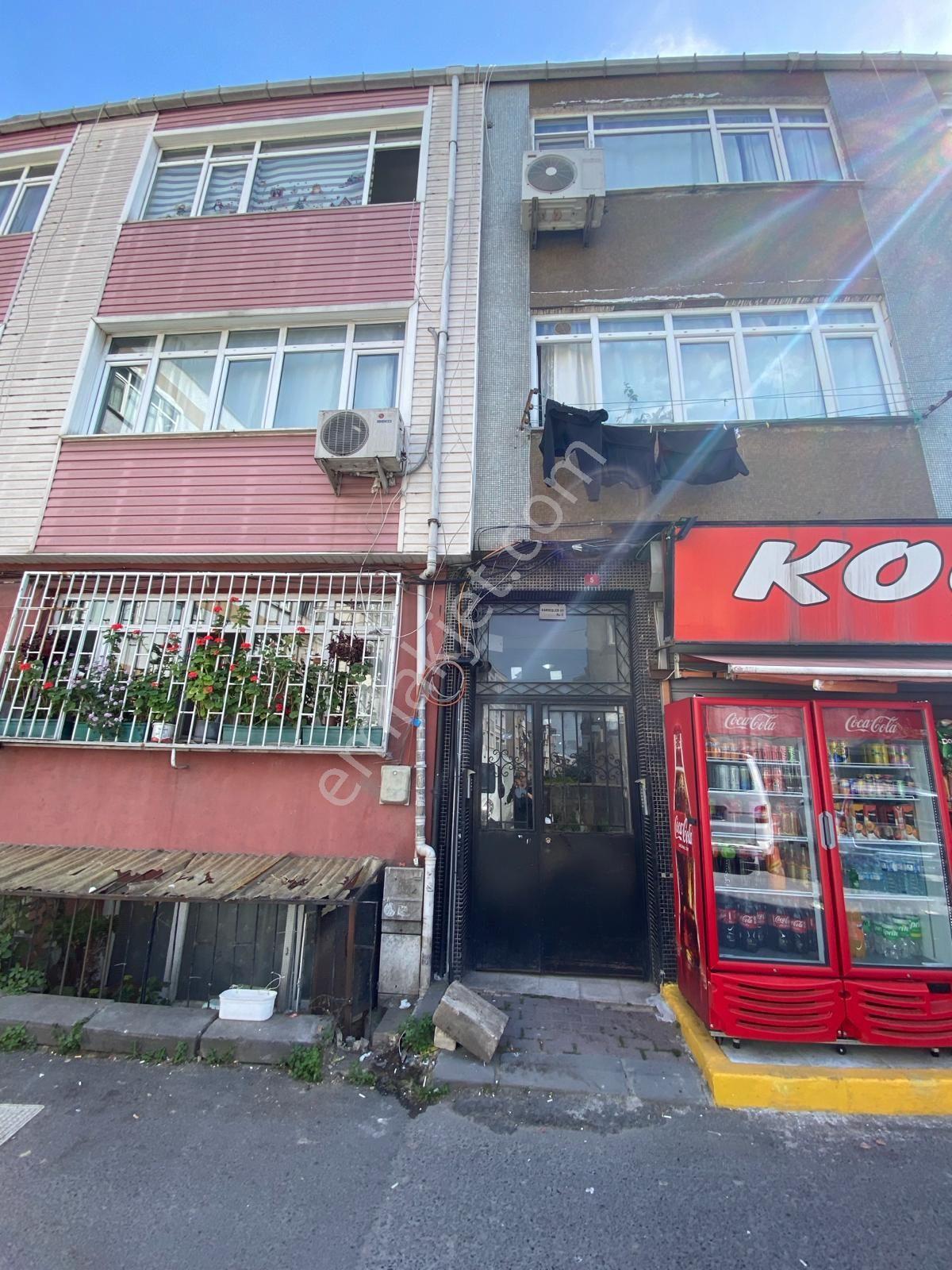 Kocamustafapaşa Saka Sokagında 2+1 Bahçeli Satilik - Görsel 34