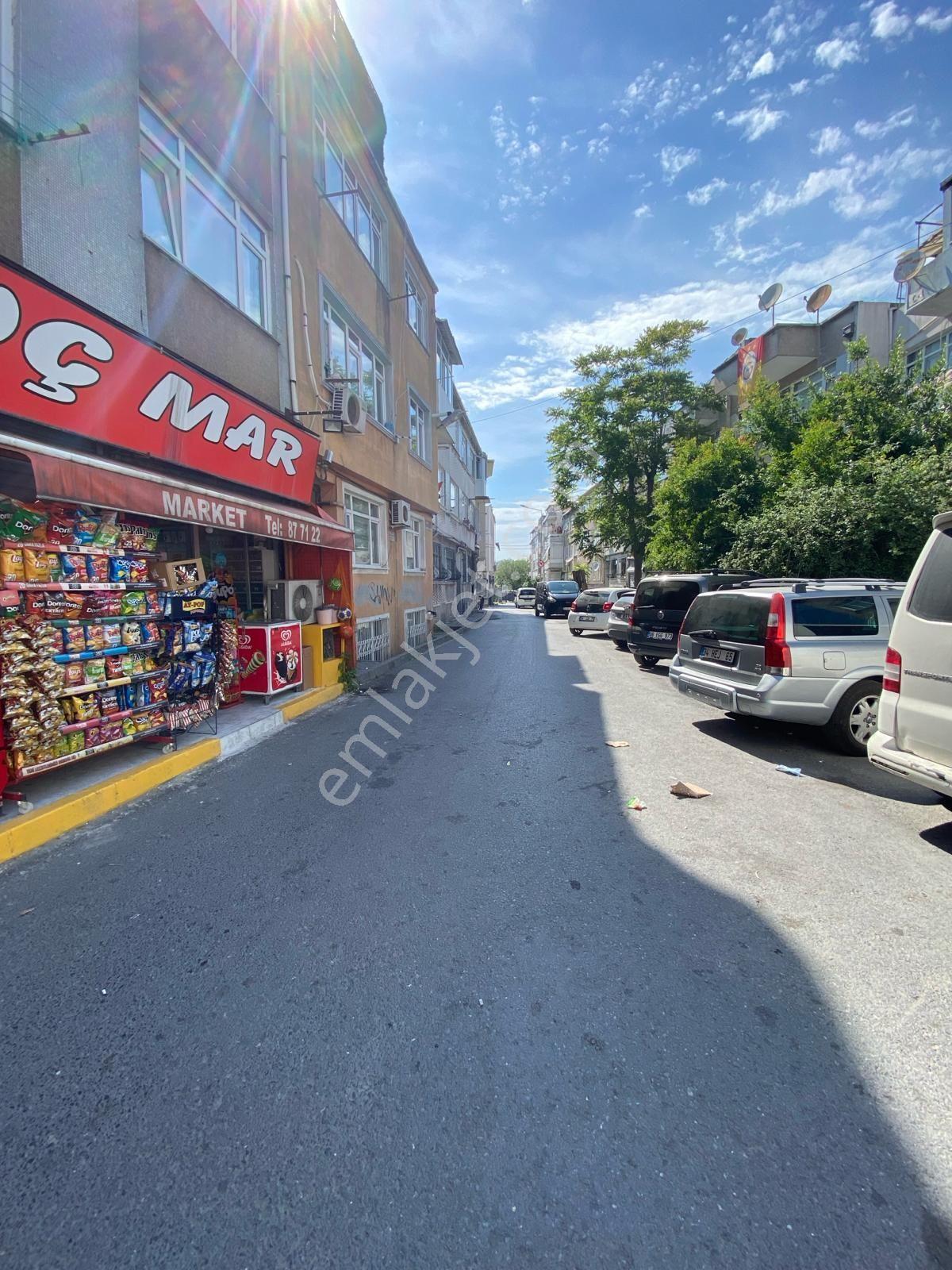 Kocamustafapaşa Saka Sokagında 2+1 Bahçeli Satilik - Görsel 32