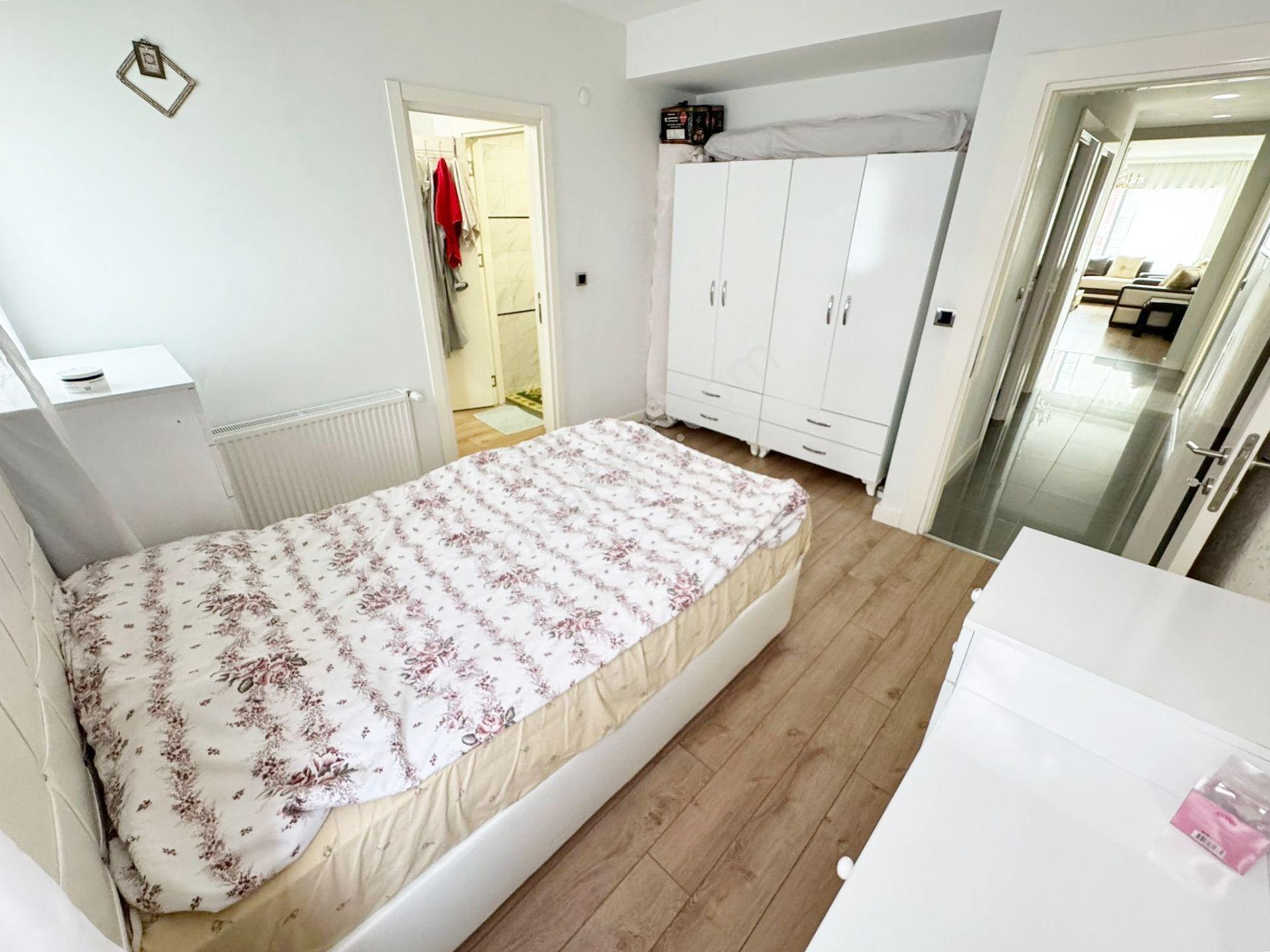Baraj Yolu Kolej Kavşağında Kapalı Mutfak 3+1 Çift Banyo Giyinme Odalı Daire - Görsel 14