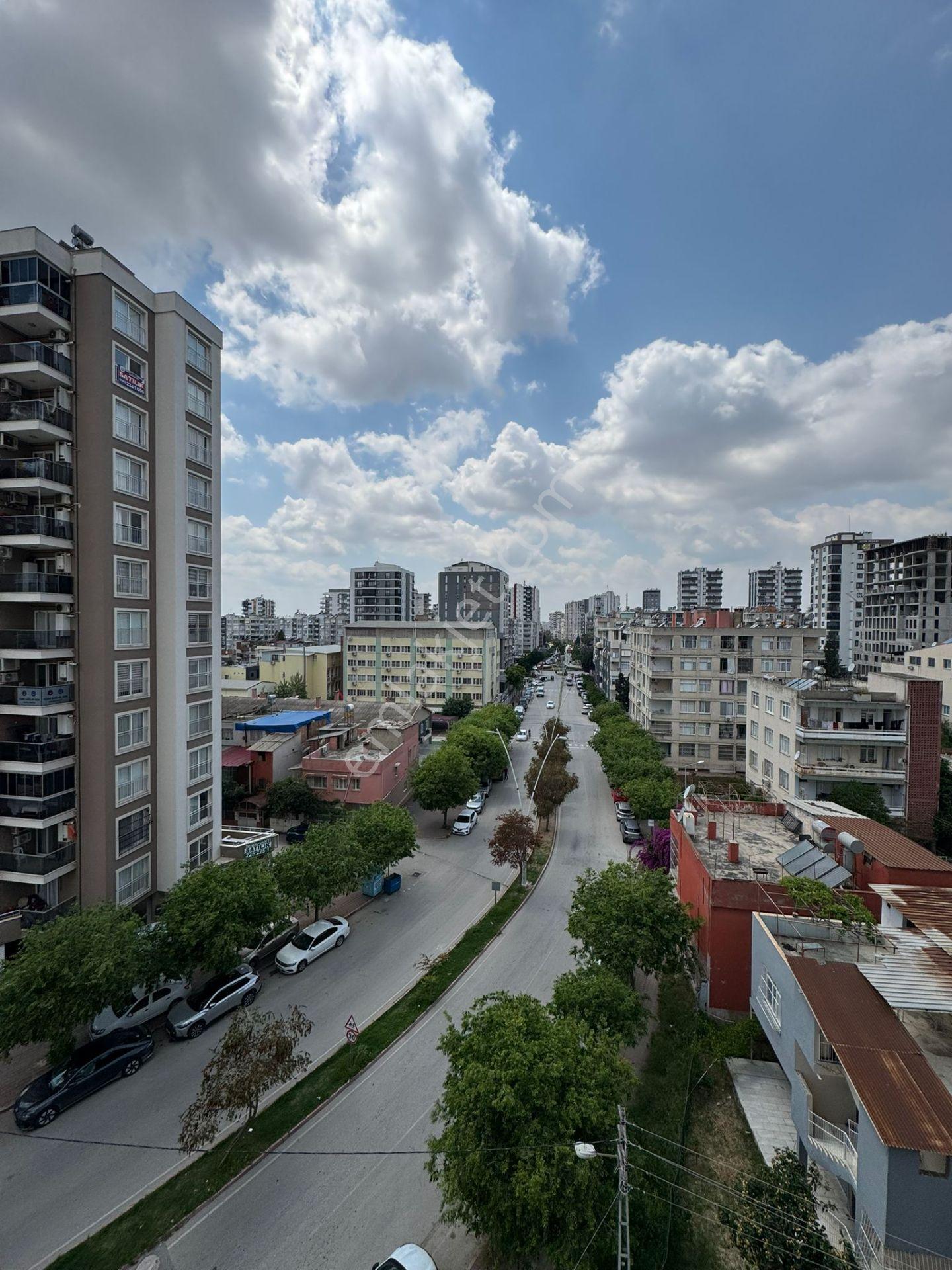 Baraj Yolu Kolej Kavşağında Kapalı Mutfak 3+1 Çift Banyo Giyinme Odalı Daire - Görsel 15