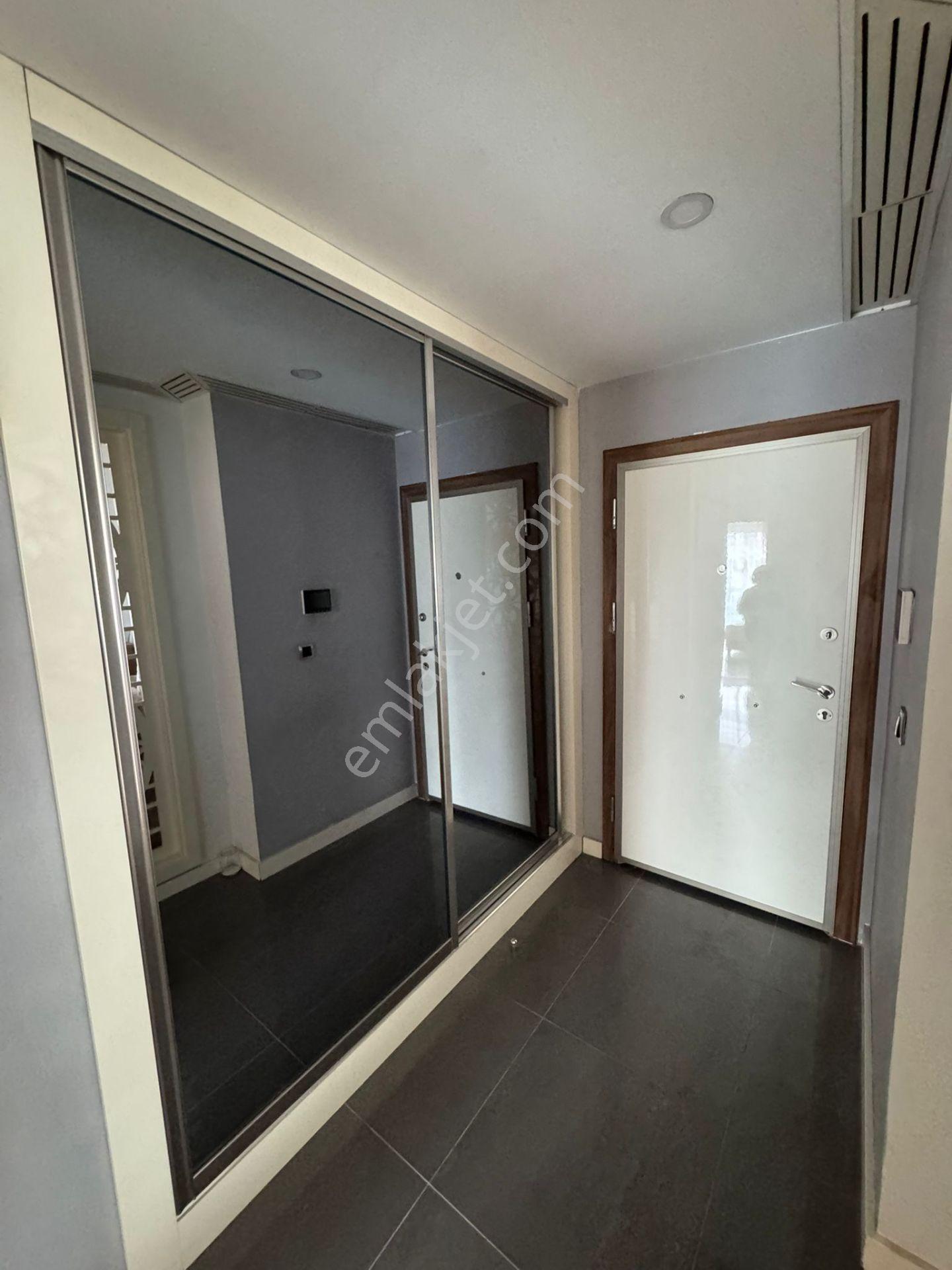 Baraj Yolu Kolej Kavşağında Kapalı Mutfak 3+1 Çift Banyo Giyinme Odalı Daire - Görsel 19