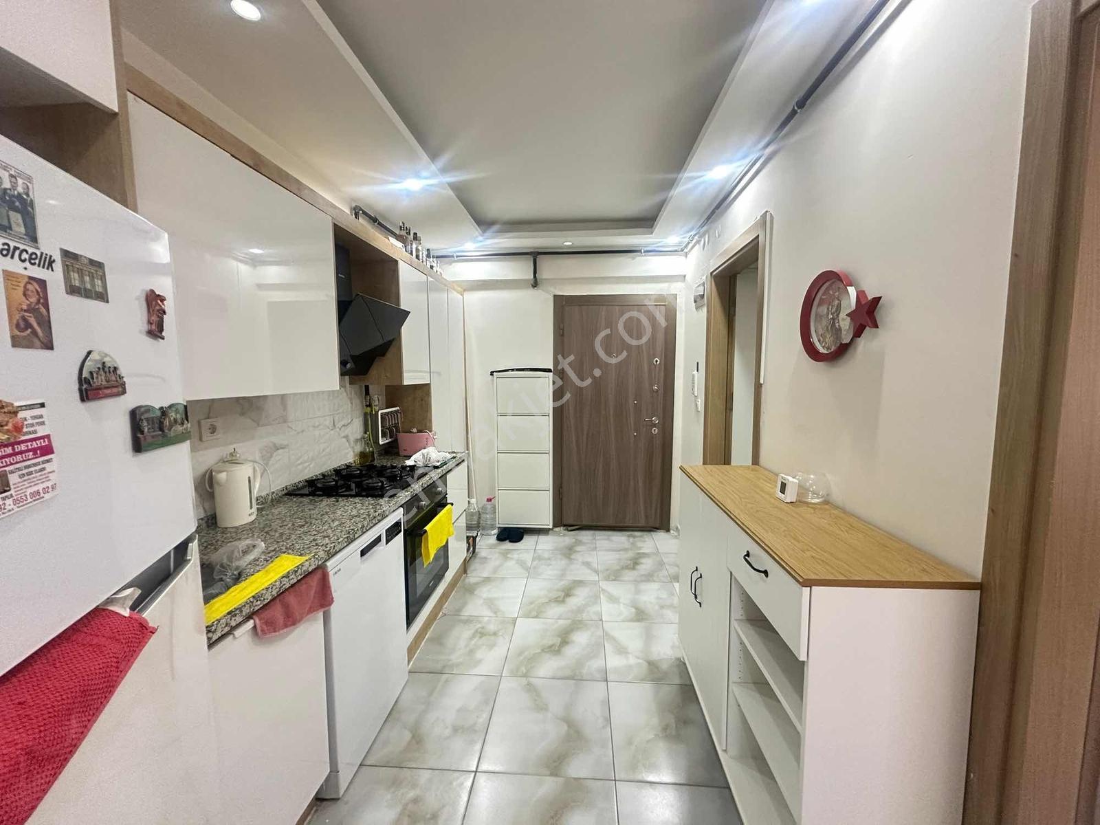 Çözüm Emlak'tan Muradiye'de Site İçinde 1+1 Eşyalı Kiralık Daire - Görsel 9