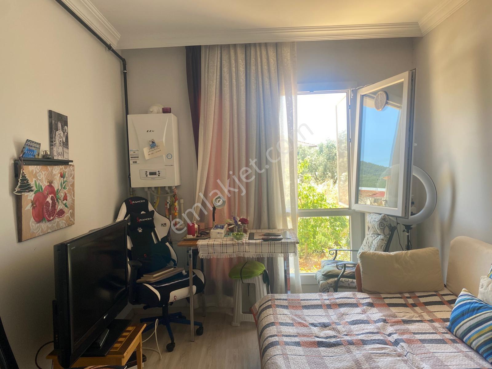 Market Ve Ulaşıma Yakın Eşyalı Kiralık 1+1 Daire - Görsel 12
