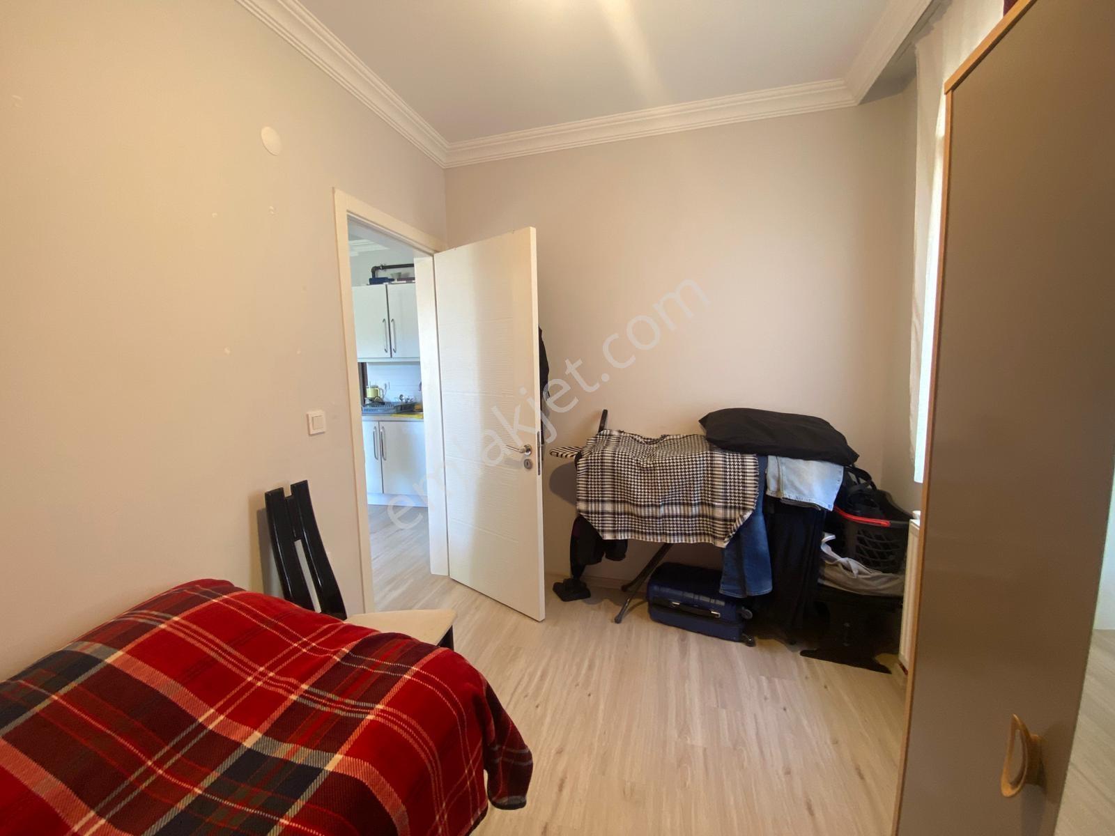 Market Ve Ulaşıma Yakın Eşyalı Kiralık 1+1 Daire - Görsel 14