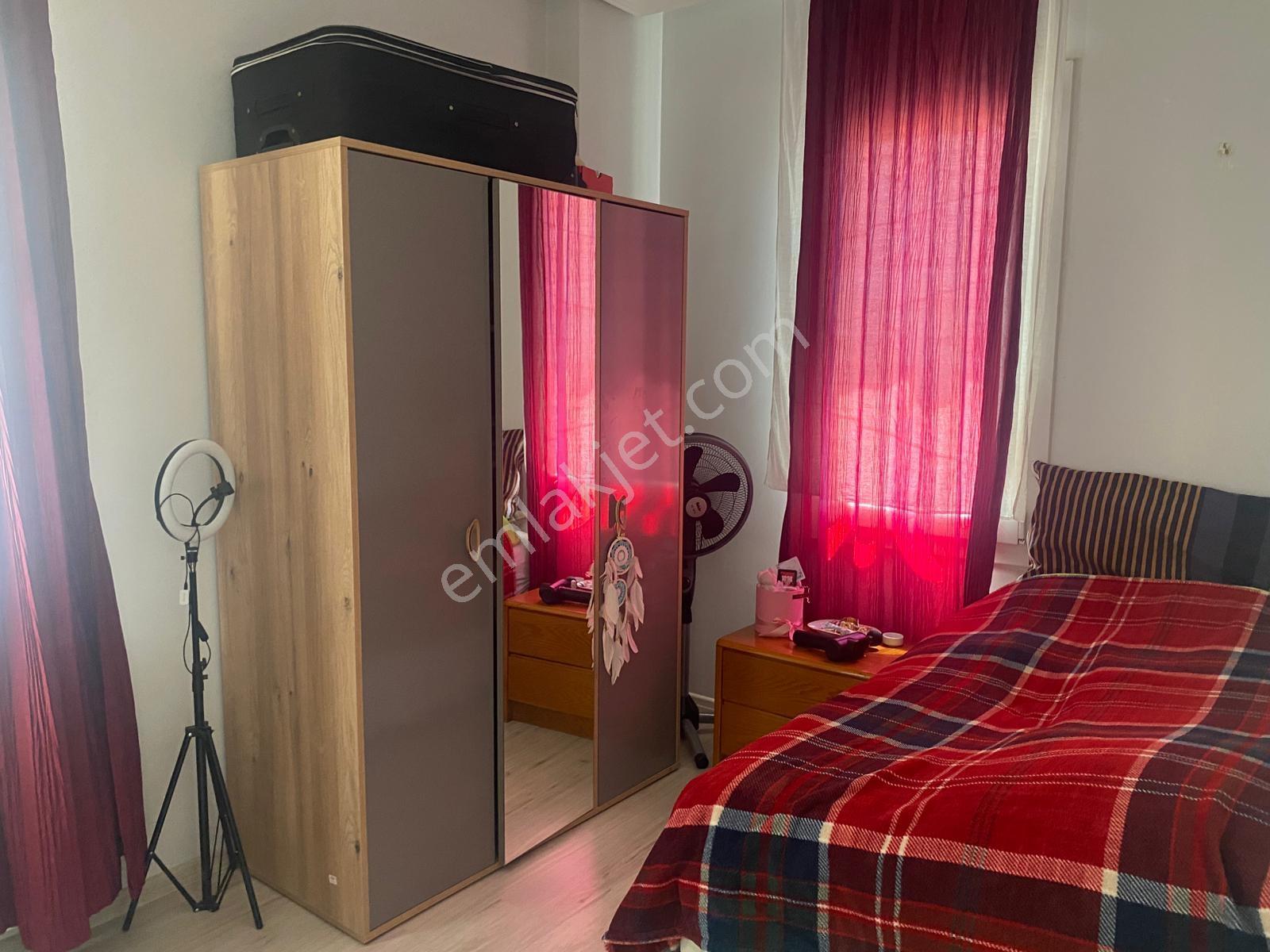 Market Ve Ulaşıma Yakın Eşyalı Kiralık 1+1 Daire - Görsel 5