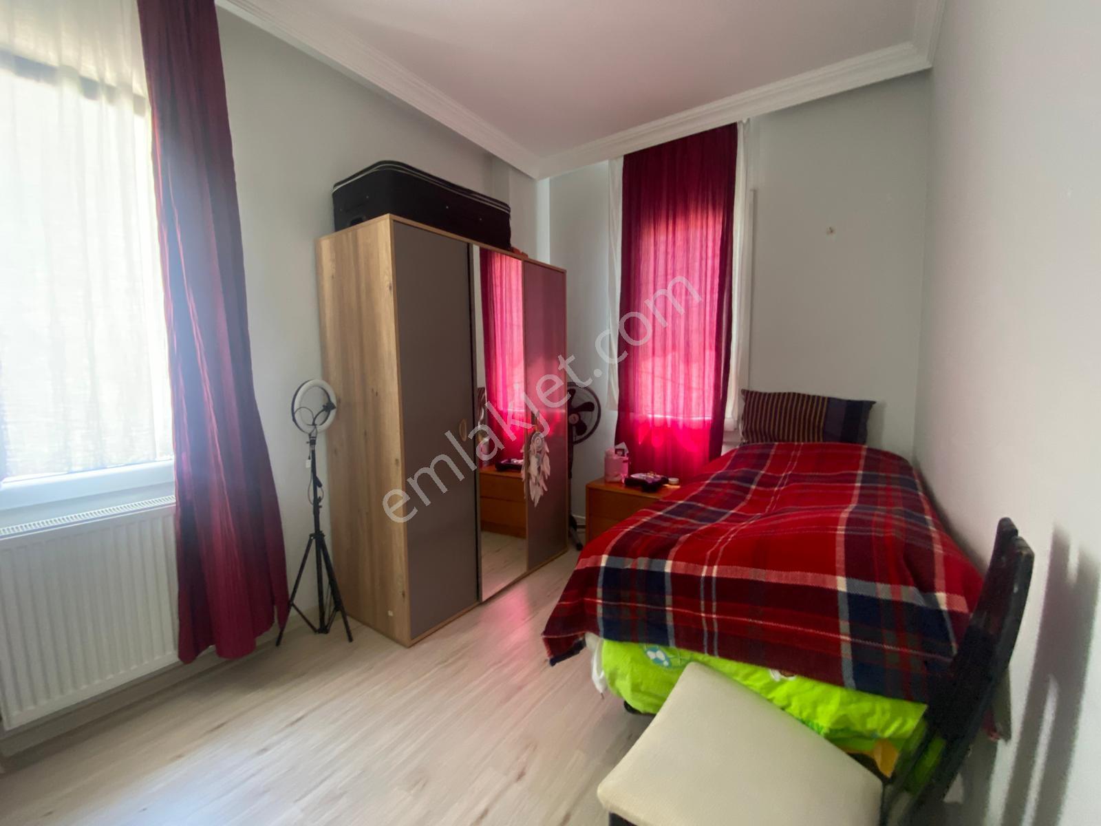 Market Ve Ulaşıma Yakın Eşyalı Kiralık 1+1 Daire - Görsel 8