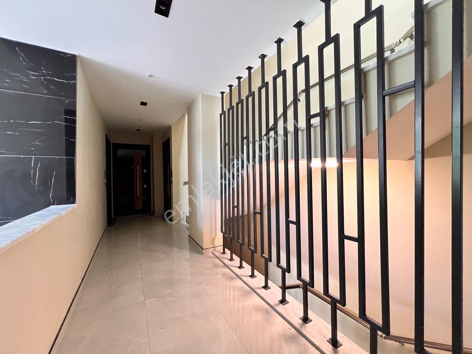Marmaris İçmeler'de Sıfır 4+1 Kapalı Otoparklı Şık Dubleks Daire - Görsel 30