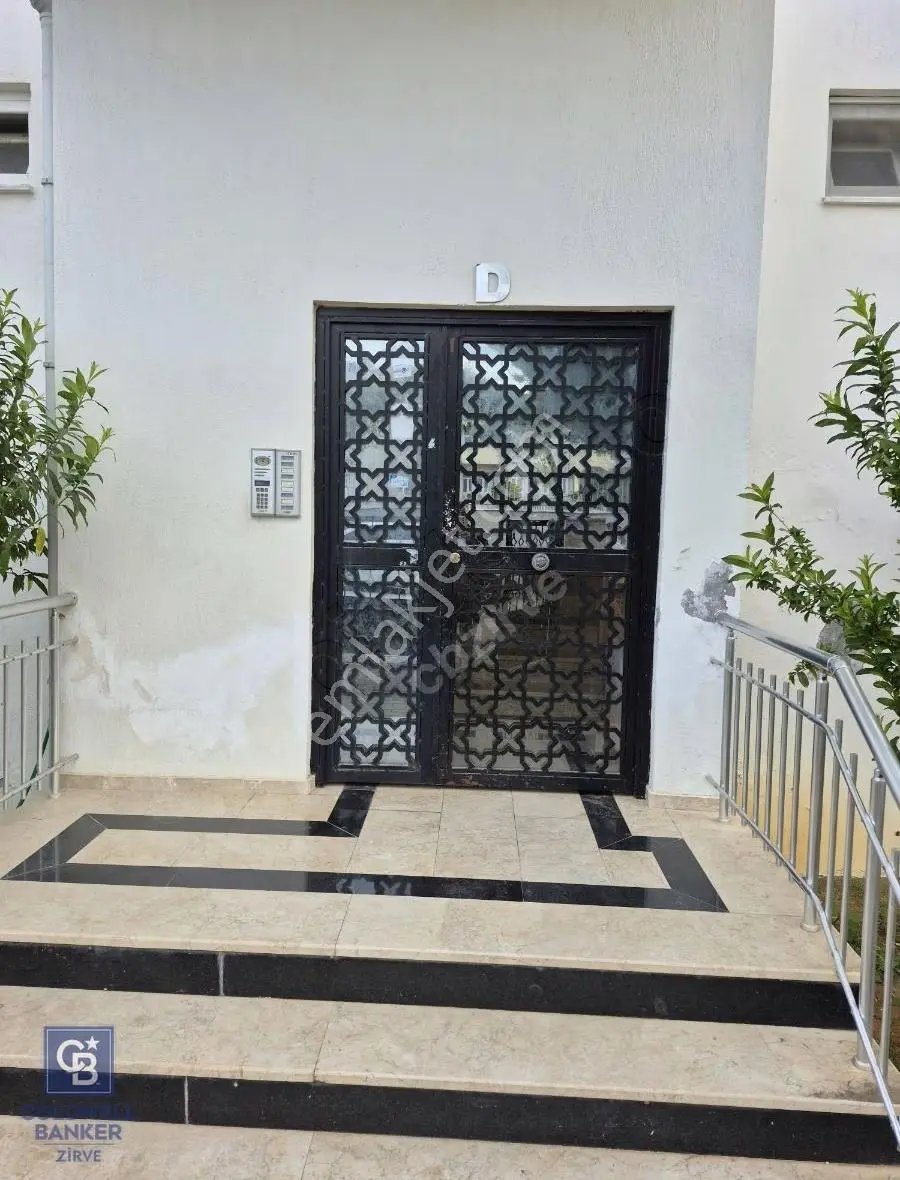 Ilıca'da Merkezi Bir Konumda, Satılık 3+1 Dübleks Daire