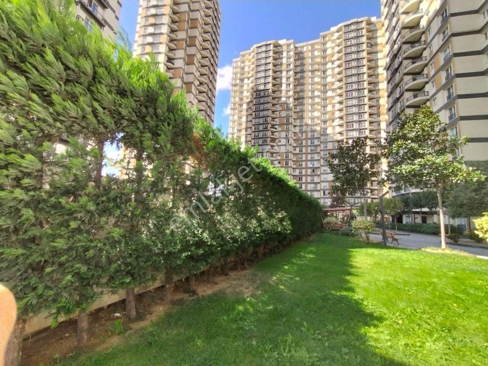 Esenyurt Ak Towers Sitesi Manzaralı Eşyalı 2+1 Daire - Görsel 17