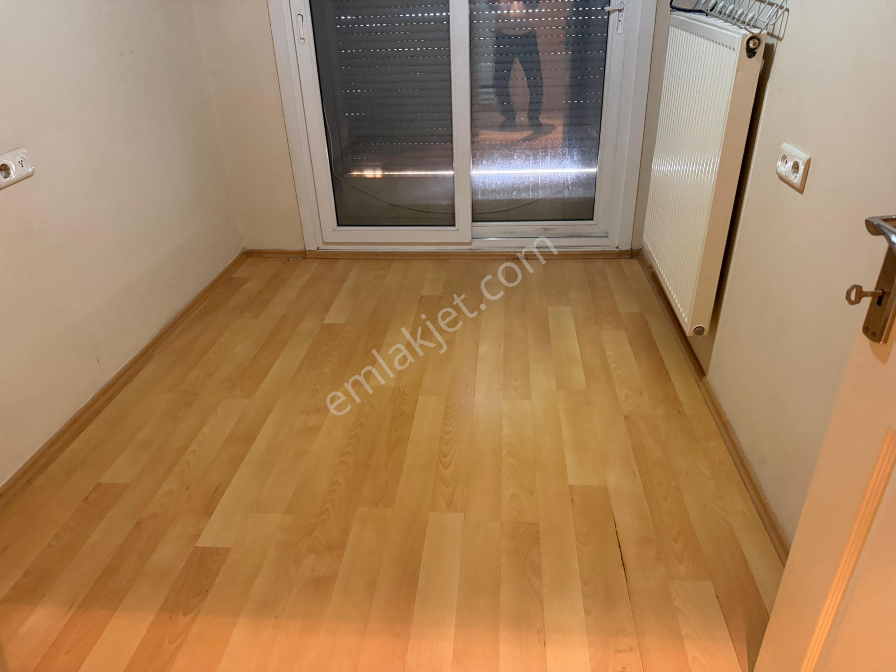 Karşıyaka Yalı Mahallesinde Kiralık 2+1 Lüx Köşe Daire - Görsel 21