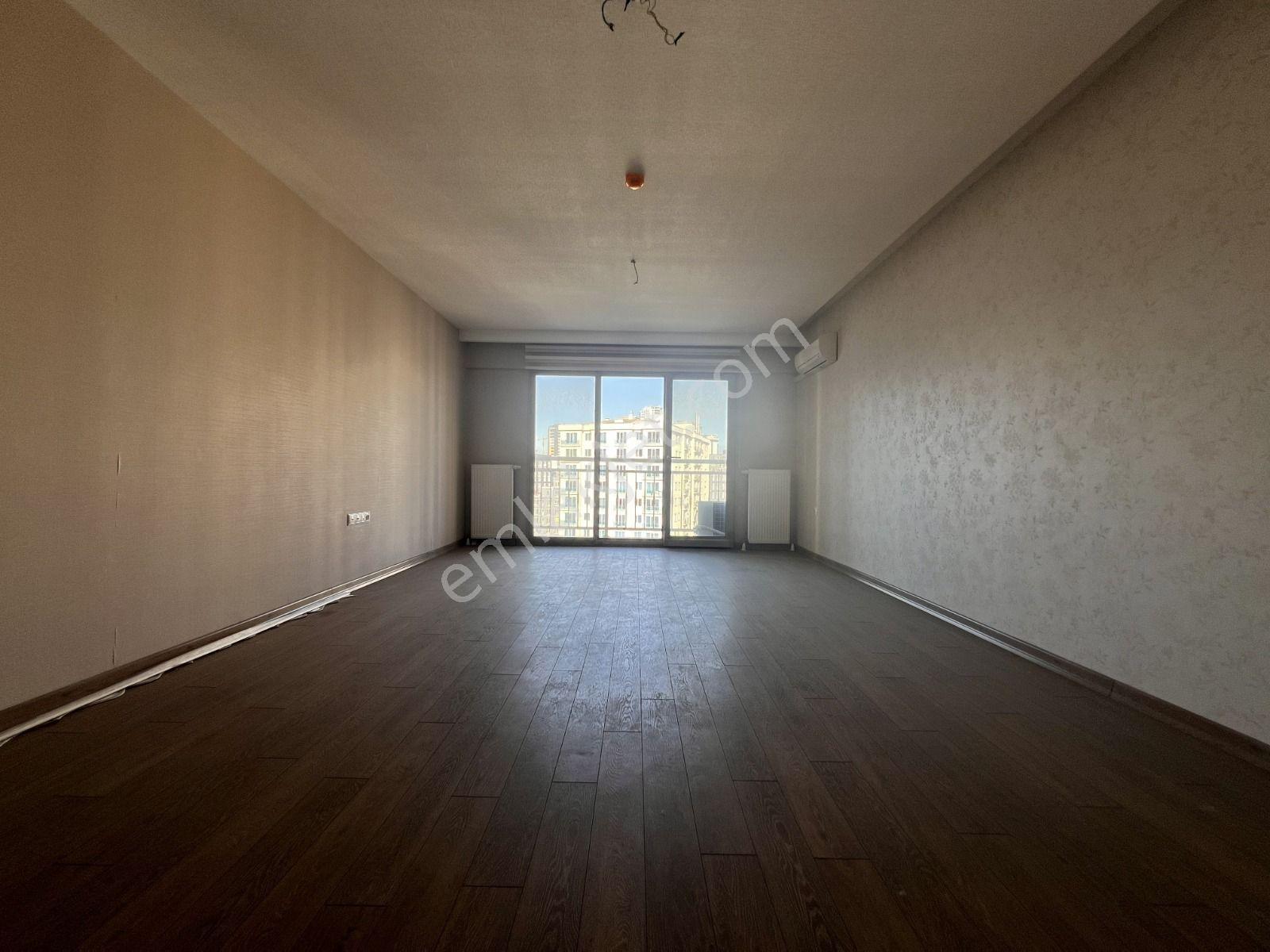 Esenyurt Prestij Park'ta 3+1 Daire - Görsel 8
