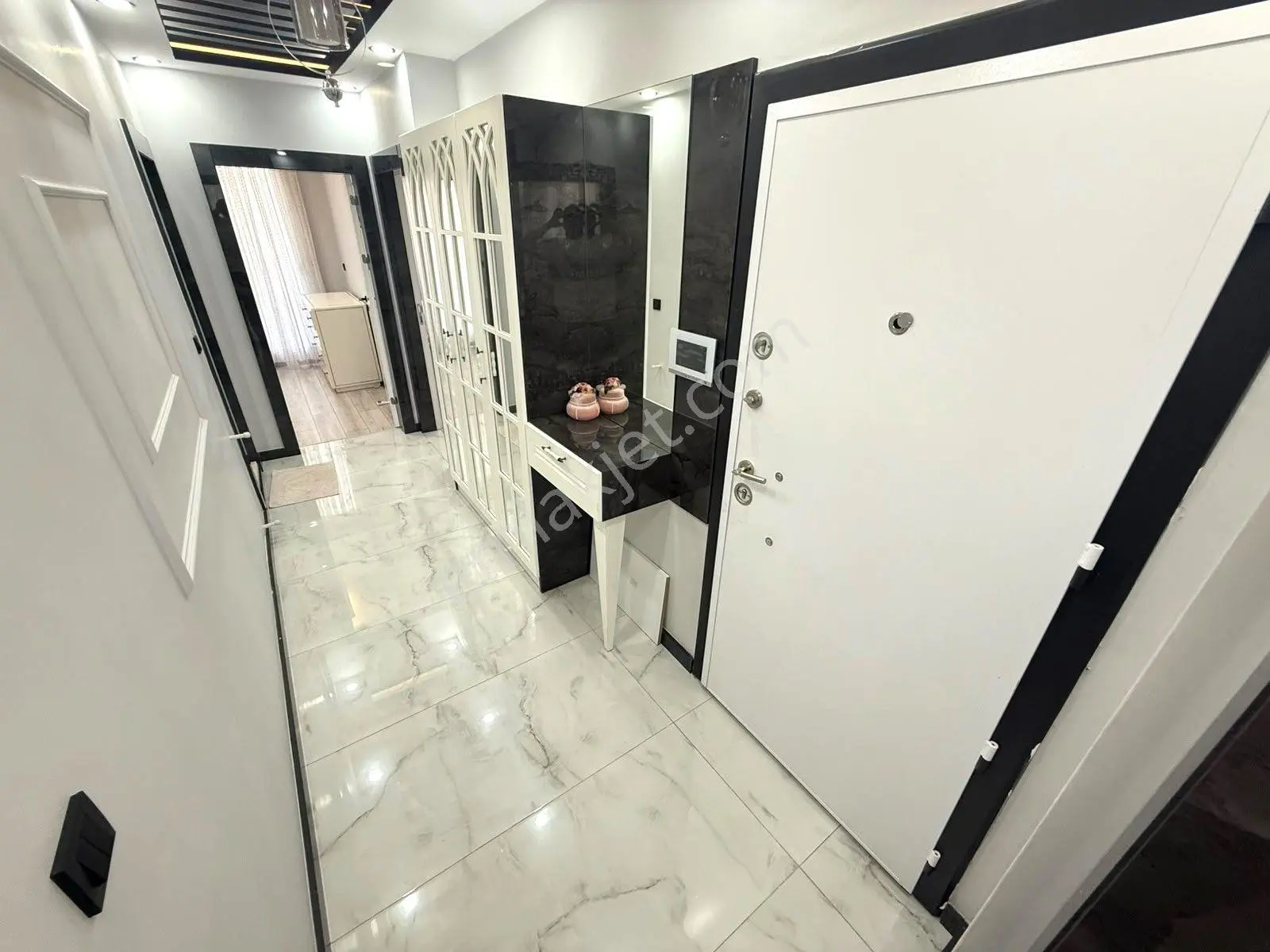 𝄞blue Life Egen'den İkizçay'da Full Eşyalı Arakat Çift Cephe 2+1 Ultralux Kiralık Daire - Görsel 2