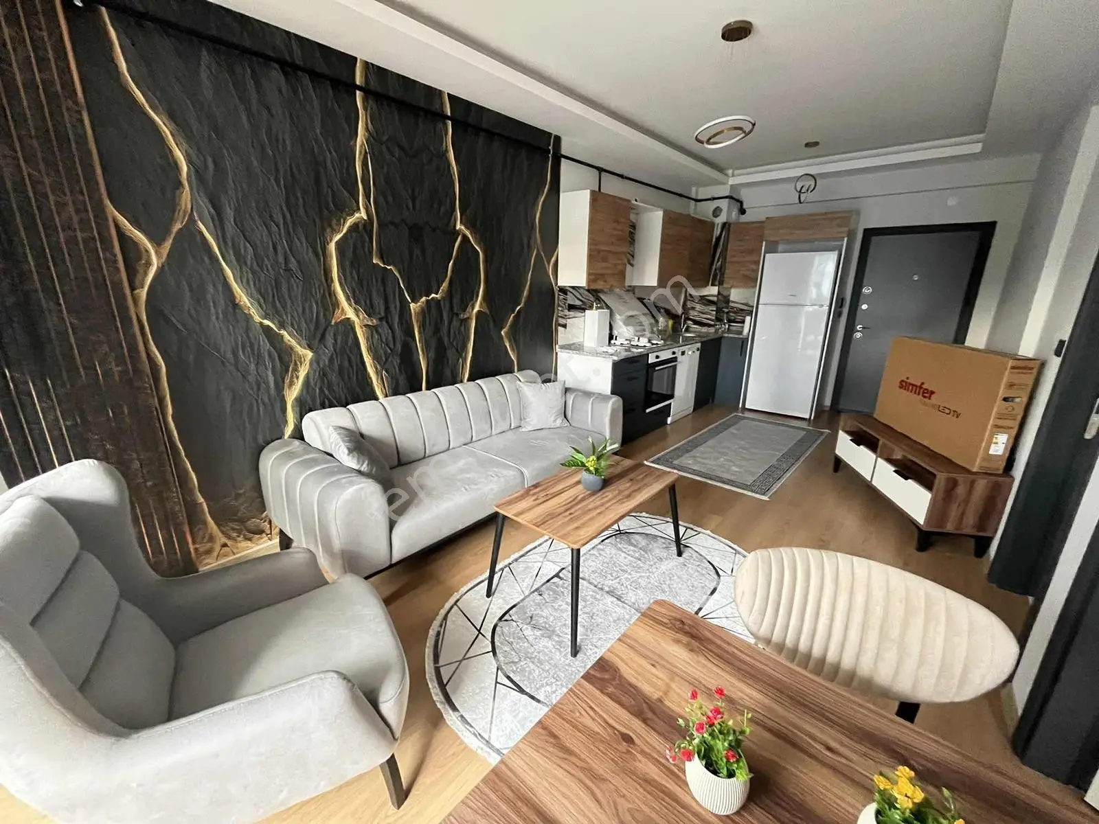 Bulut Emlak;bulvara Cephe Sıfır Eşyalı Kiracılı 1+1 Daire