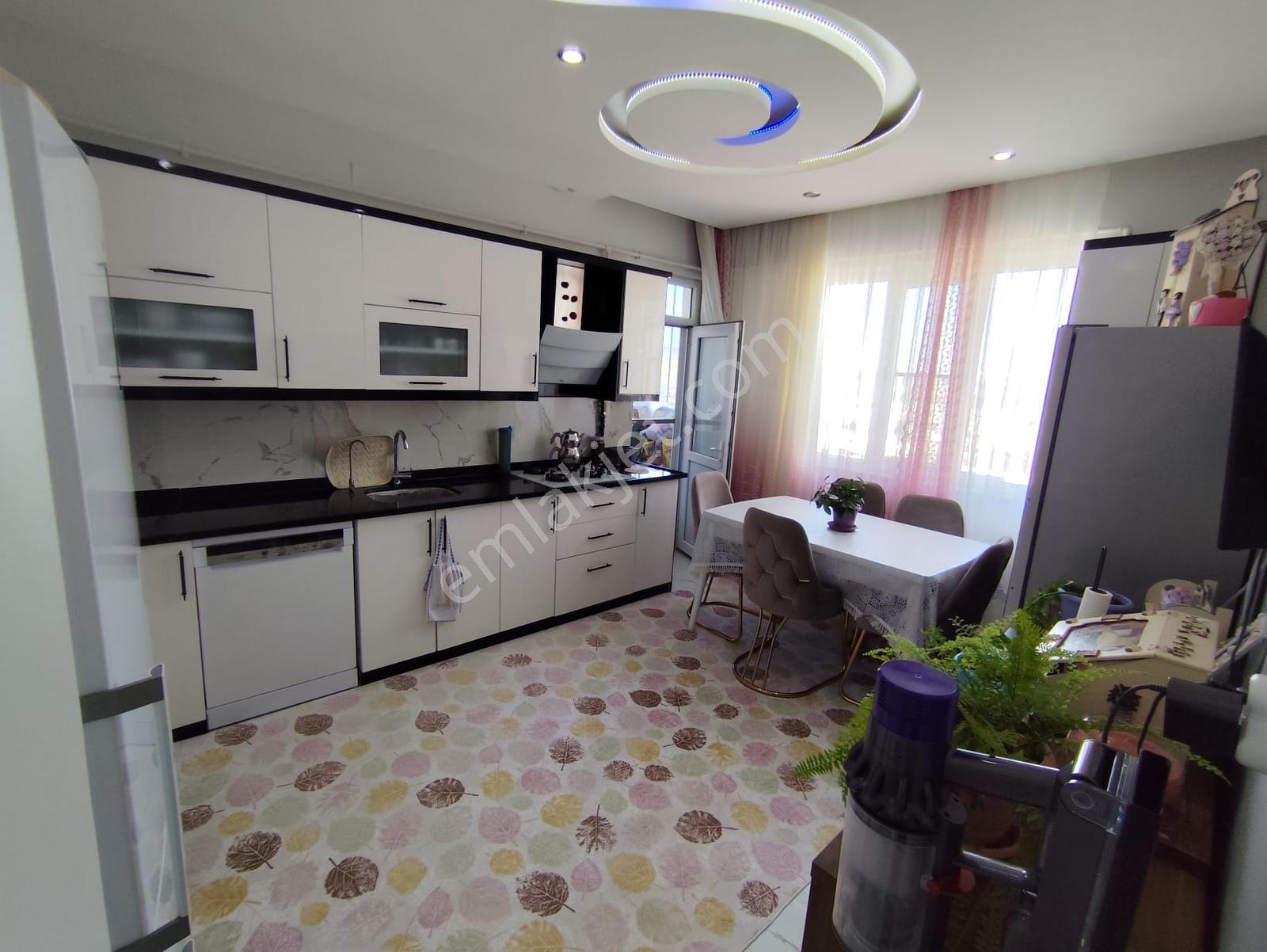 Ayyıldız Emlak'tan - Lüks 3+1 Ara Kat Çift Cepheli Zirve Sitesi - Görsel 14