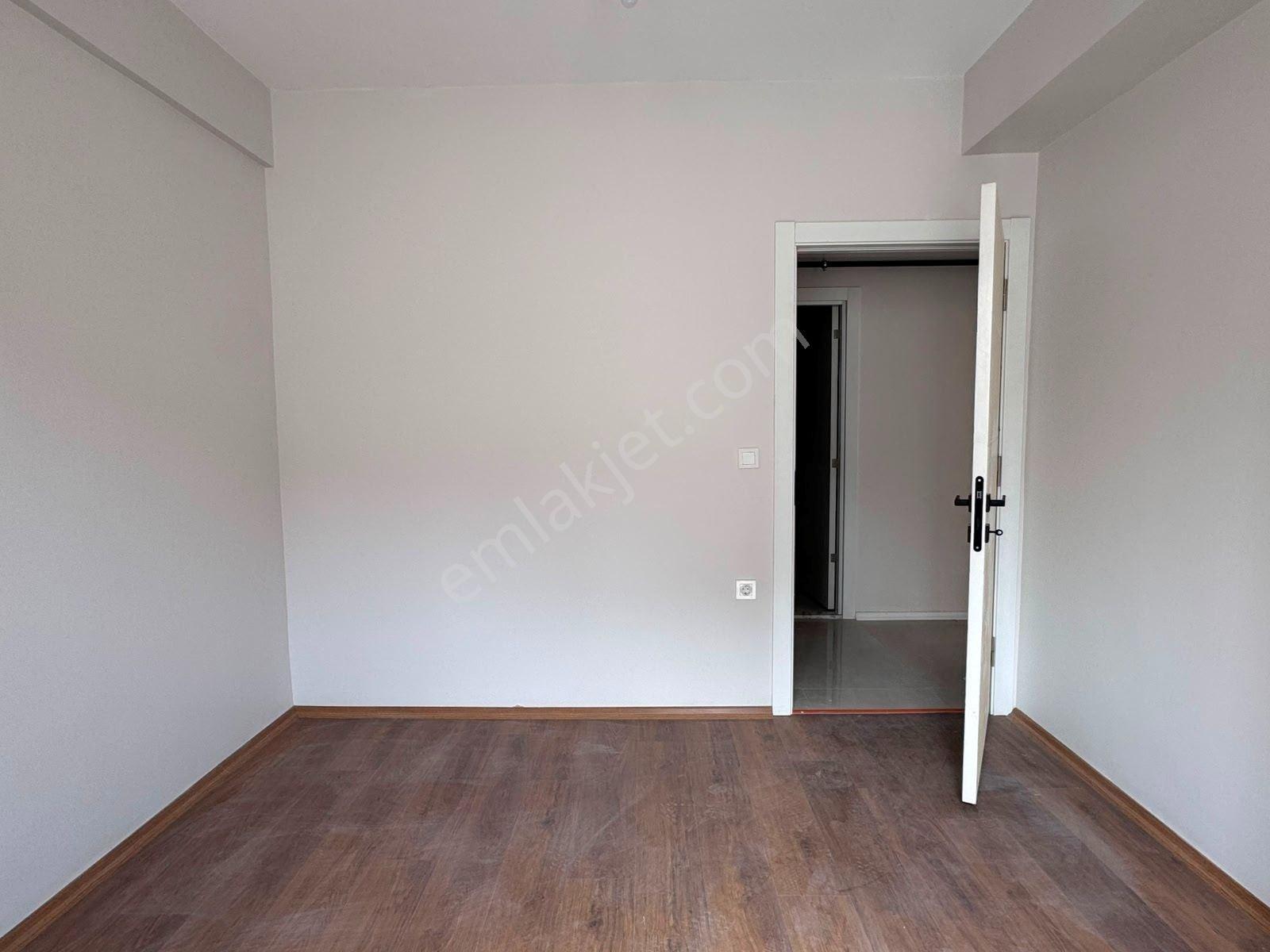 Halkalı'da Satılık Sıfır 2+1 Daire, 75m² Net, Kapalı Otoparklı - Görsel 3