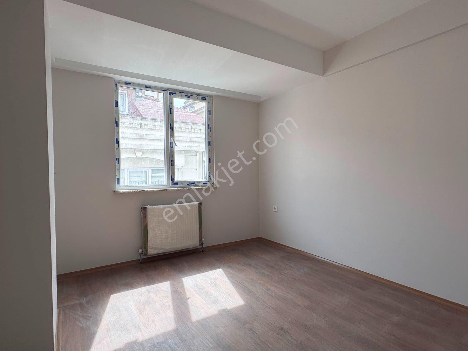 Halkalı'da Satılık Sıfır 2+1 Daire, 75m² Net, Kapalı Otoparklı - Görsel 4