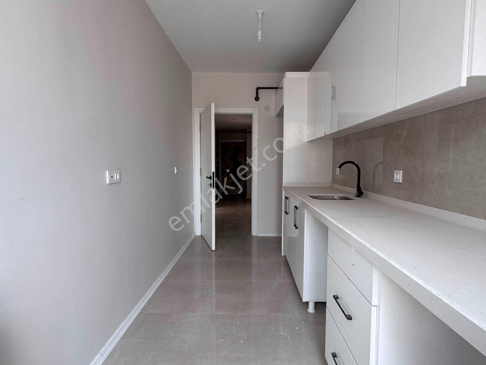 Halkalı'da Satılık Sıfır 2+1 Daire, 75m² Net, Kapalı Otoparklı - Görsel 19
