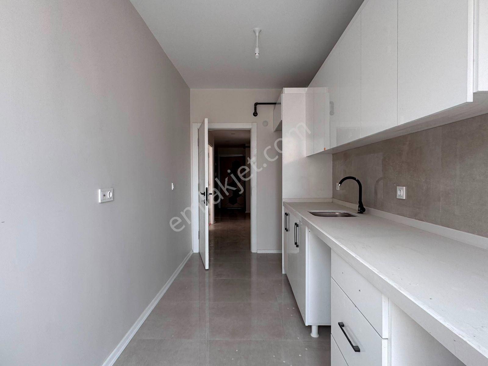Halkalı'da Satılık Sıfır 2+1 Daire, 75m² Net, Kapalı Otoparklı - Görsel 13