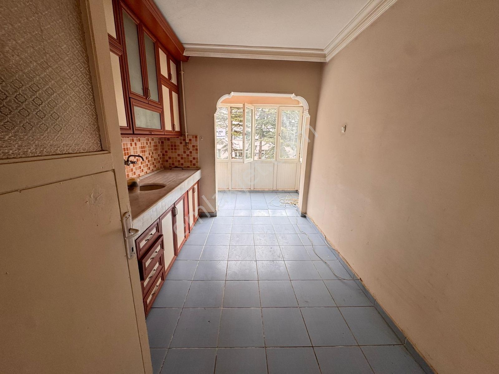 Blue Emlak'tan Cumhuriyet Mahallesi'nde Kiralık 2+1 Daire - Görsel 10