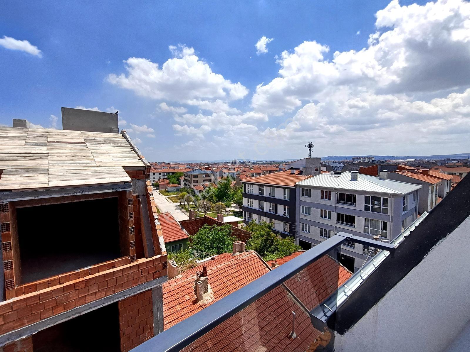 Emsallerine Göre Fırsat! 180 M² Dubleks | Teraslı | Kapalı Garaj