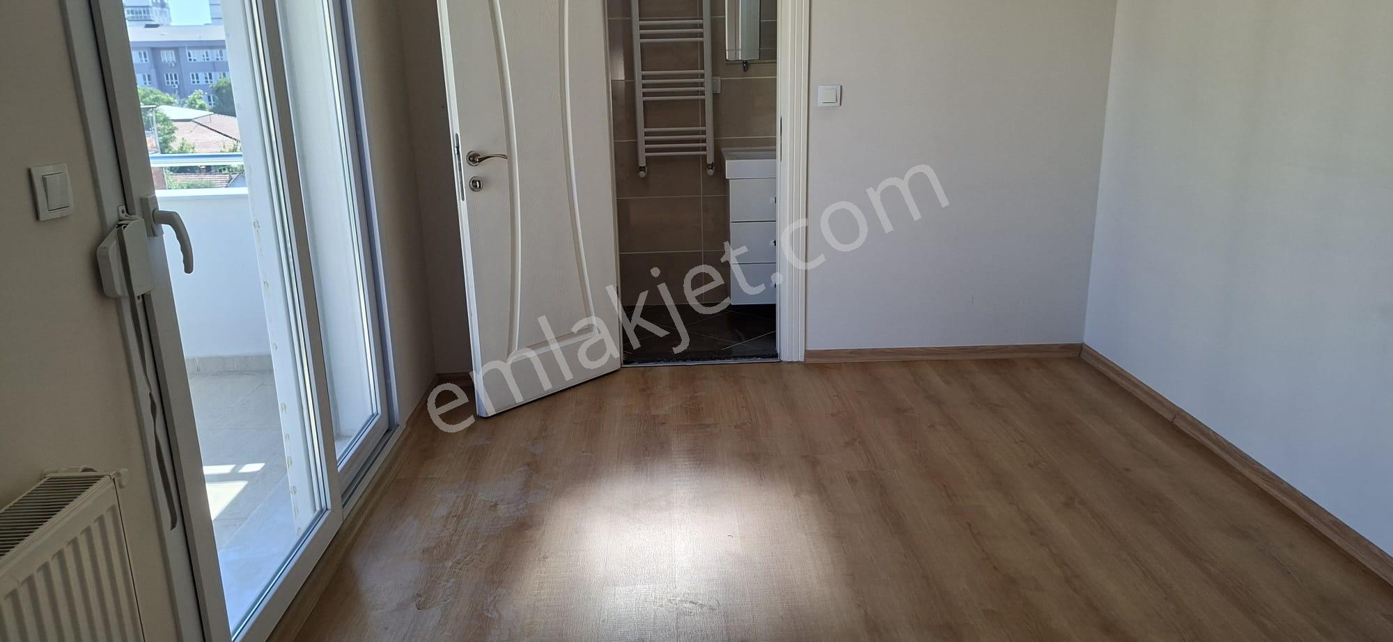 Postacılar Mahallesınde Bakımlı 3+1 Kıralık Daıre - Görsel 21