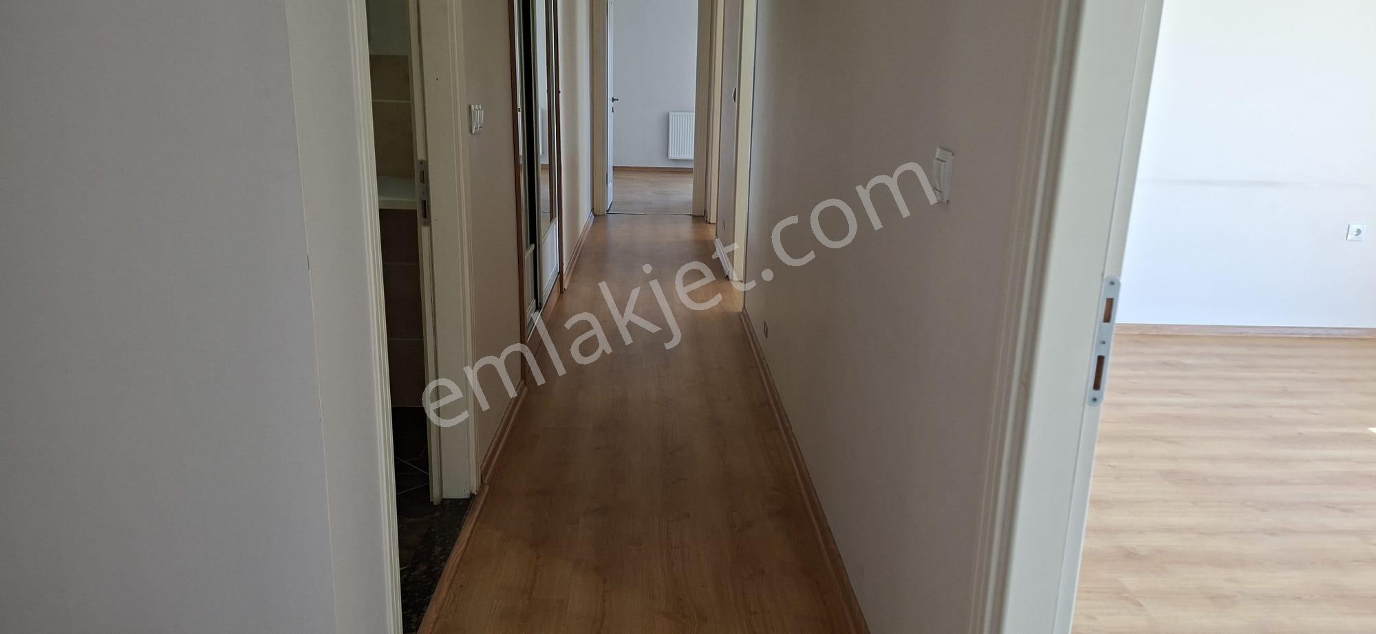 Postacılar Mahallesınde Bakımlı 3+1 Kıralık Daıre - Görsel 23