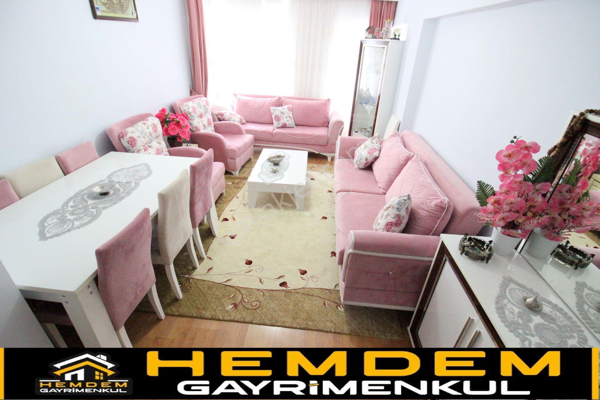 Hemdem Gayrimenkul'den Elvan'da Arakatta Ön Cephe Emirler Cadde Üstü 3+1 Satılık Daire