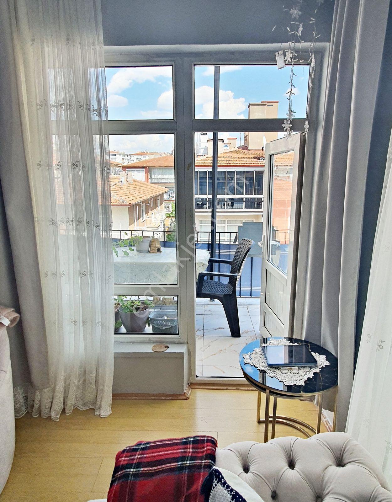 Demetevlerde 3+1 Metroya Yakın Satılık Daire - Görsel 20