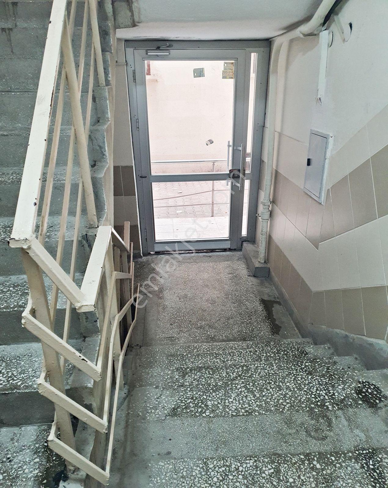 Demetevlerde 3+1 Metroya Yakın Satılık Daire - Görsel 31
