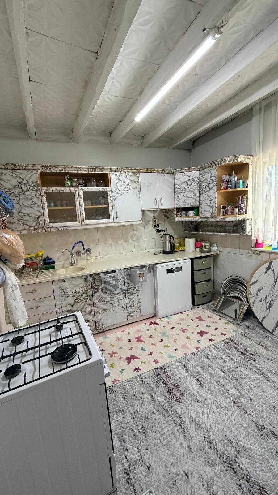 Yeşil Mahalle'de 209 M² Arsada Müştemilatlı 3+1 Müstakil Ev - Görsel 18