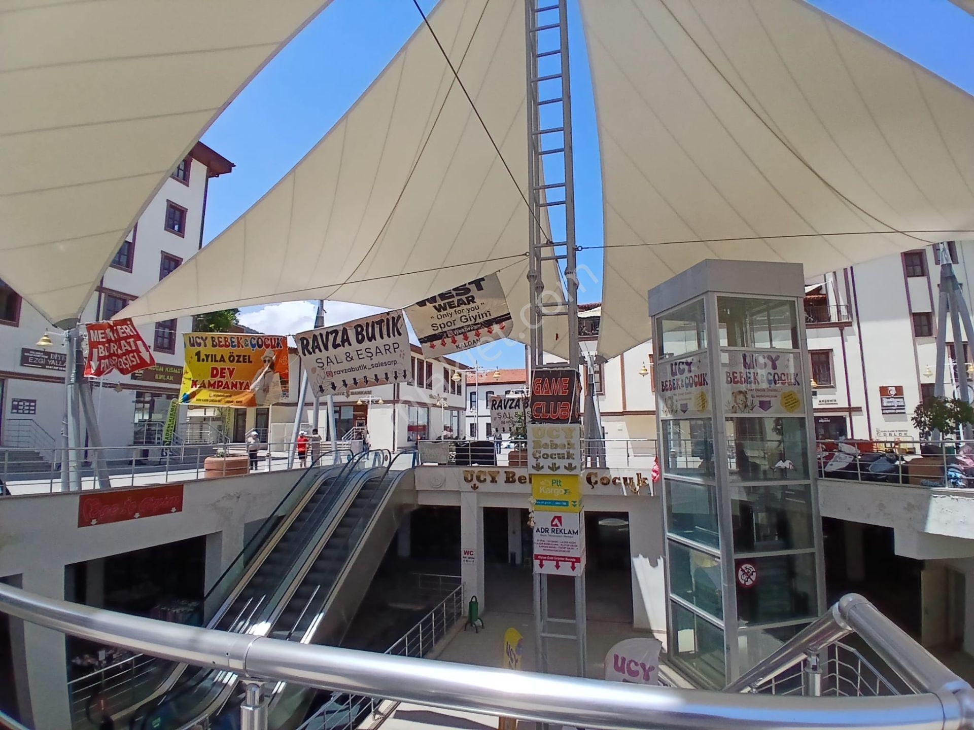 Akçay Emlak'tan Akşehir Dudu Kadın Çarşısında Kiralık Dükkan (büfe) - Görsel 5