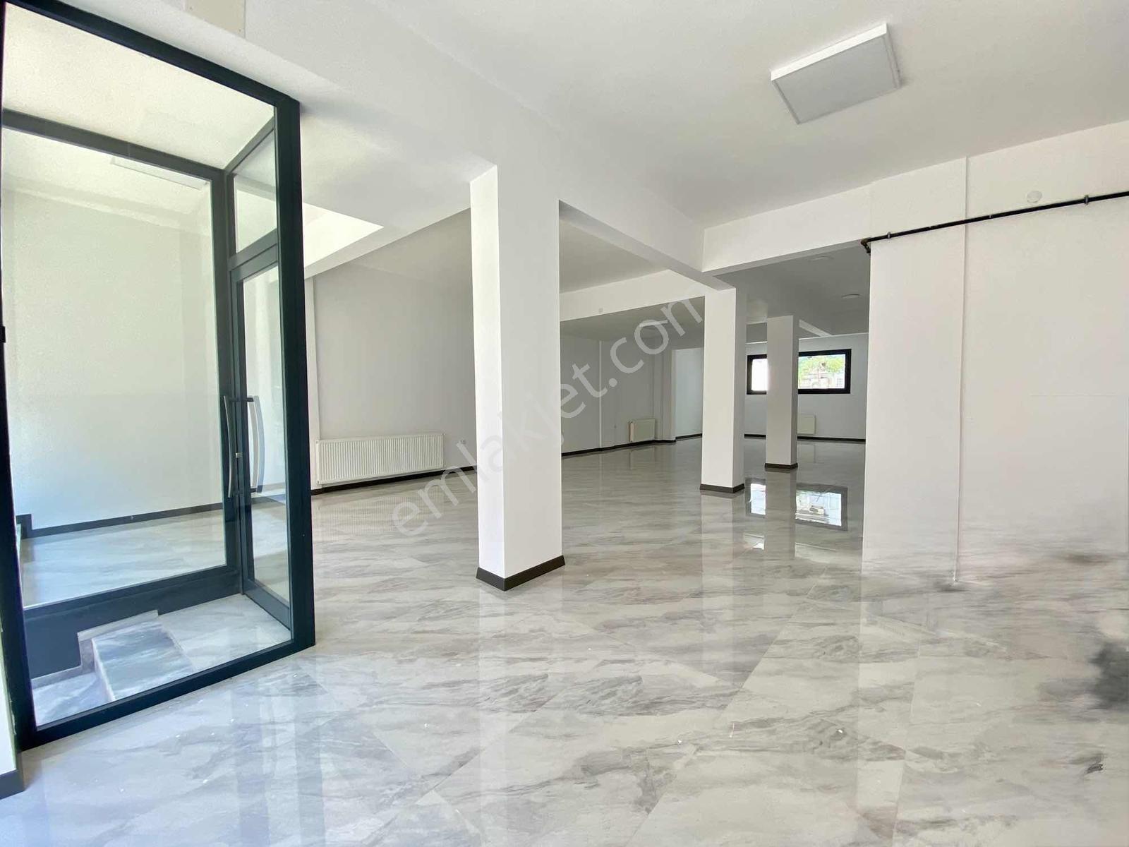 Çınar'da Kiralık 410 M2 Zemin Kat Sıfır Dükkan - Görsel 6