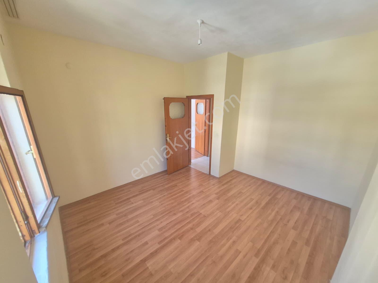 Gündoğdu Mh. Kent Meydanı Dibinde 2.kat 3+1 Kiralık Daire - Görsel 8