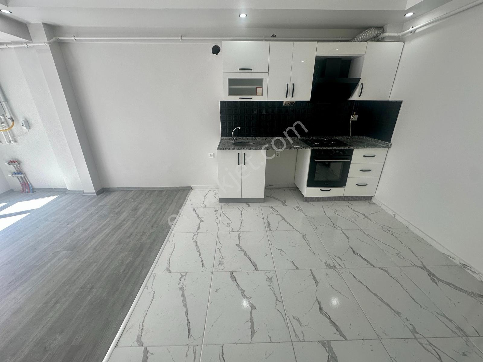 Estorıa'dan Eğitimciler Yanı Kullanışlı Sıfır 1+1 Kiralık Daire - Görsel 5