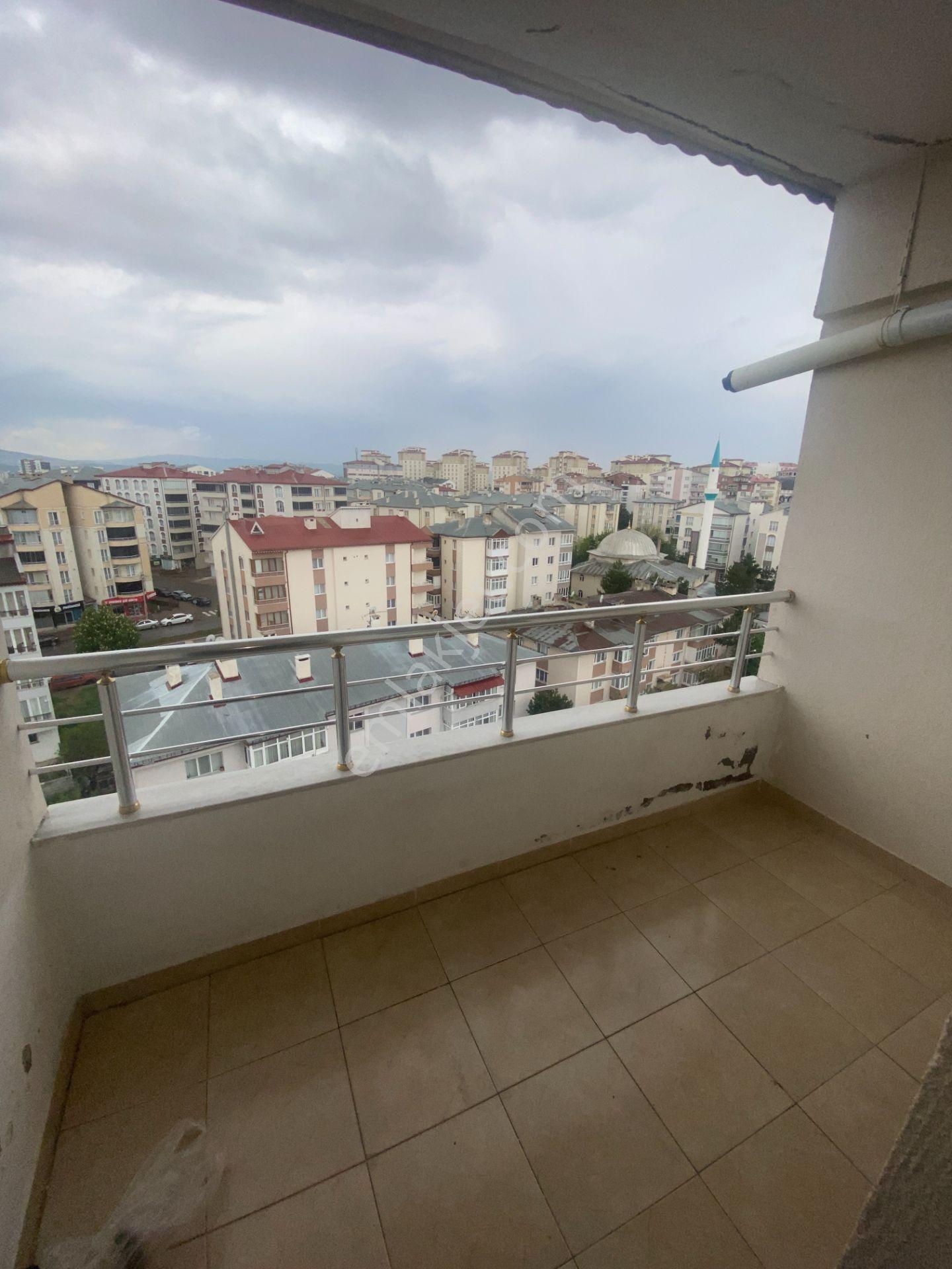 Sivas A.r.s. Den Huzur Mahallesinde Masrafsız Satılık 3+1 Daire - Görsel 15