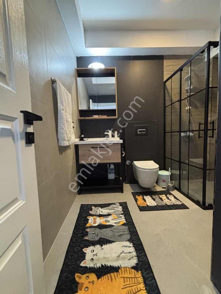 Havuzlu Güvenlikli Site İçerisinde Satılık Villa - Görsel 9