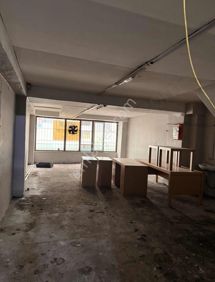 Aykosan Da Satılık Araç Yanaşır Blok İçi 80m2 4.700.000 Dükkan - Görsel 9