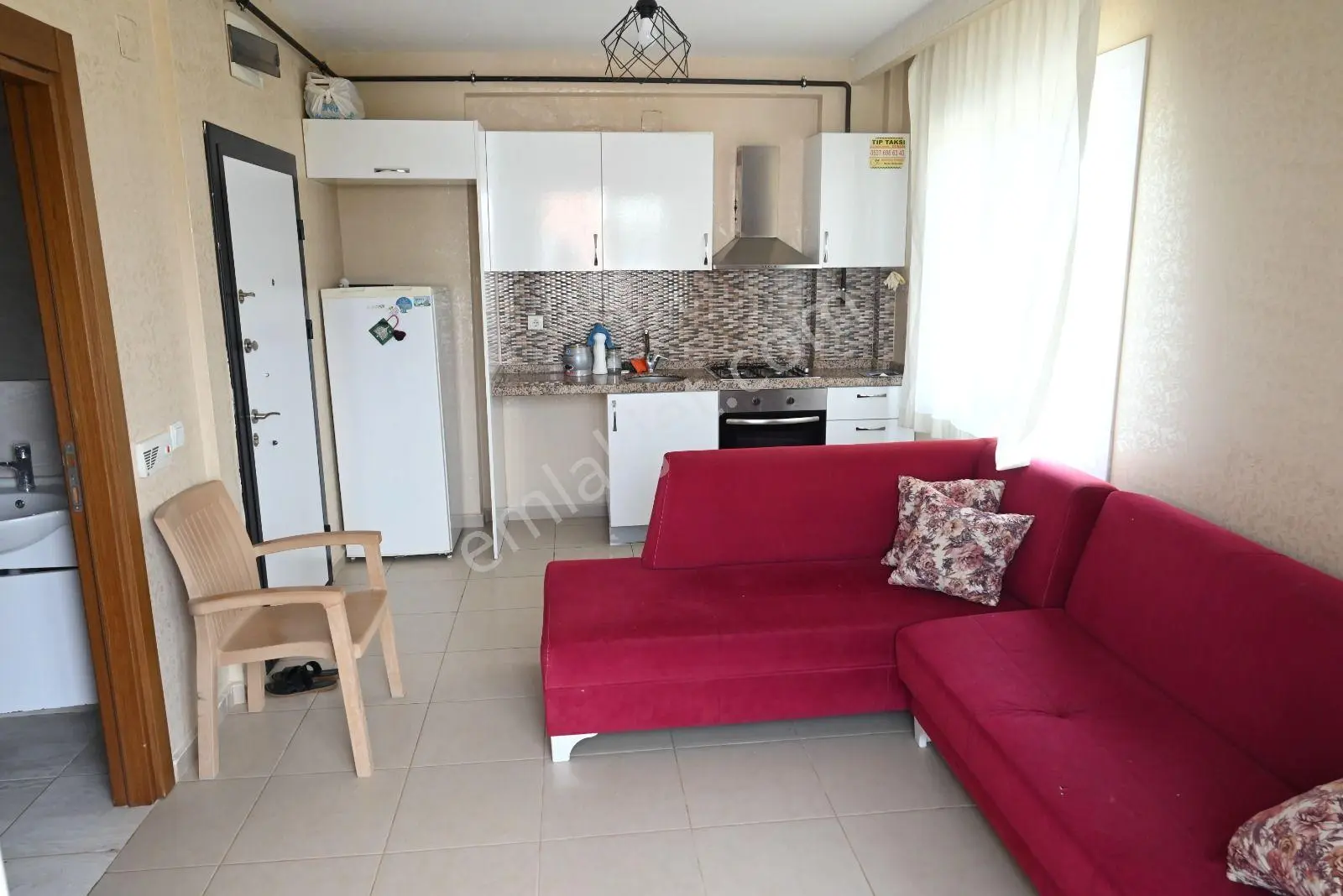 Üstünkent'ten Kuzeykent'te 34. Cadde Üzerinde Kiralık Eşyalı 1+1 - Görsel 2