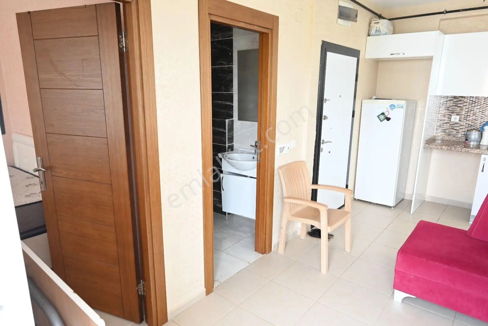 Üstünkent'ten Kuzeykent'te 34. Cadde Üzerinde Kiralık Eşyalı 1+1 - Görsel 4