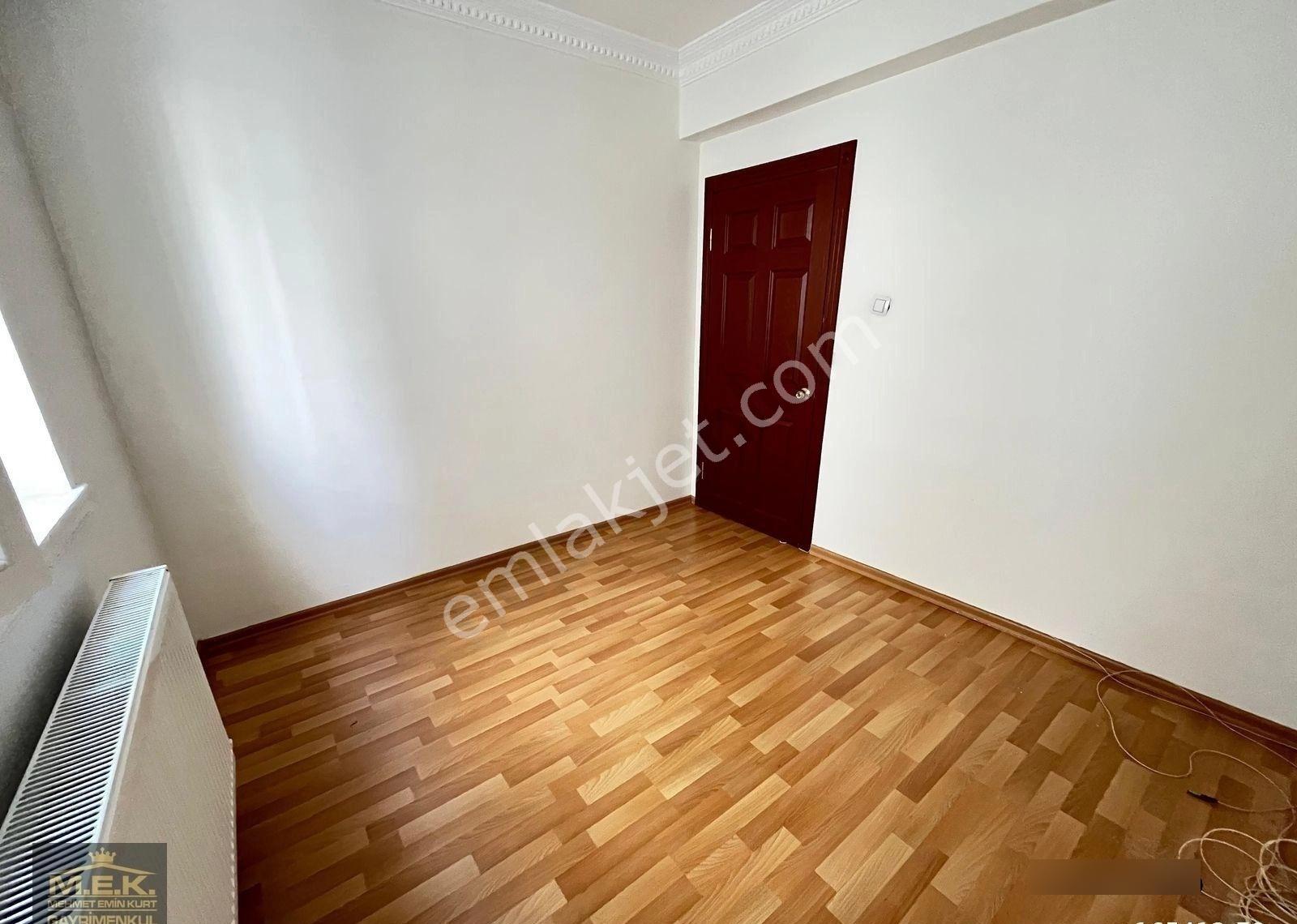 İncirli'de Cadde Yakını Katta Asansörlü E.banyolu 3+1 Daire - Görsel 19