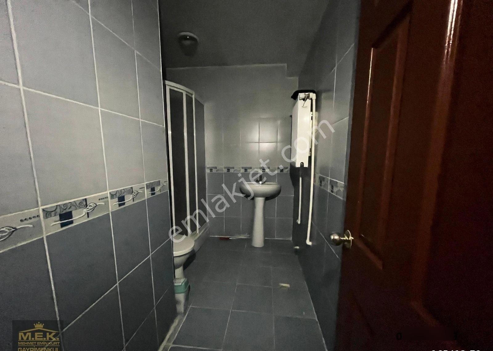 İncirli'de Cadde Yakını Katta Asansörlü E.banyolu 3+1 Daire - Görsel 11