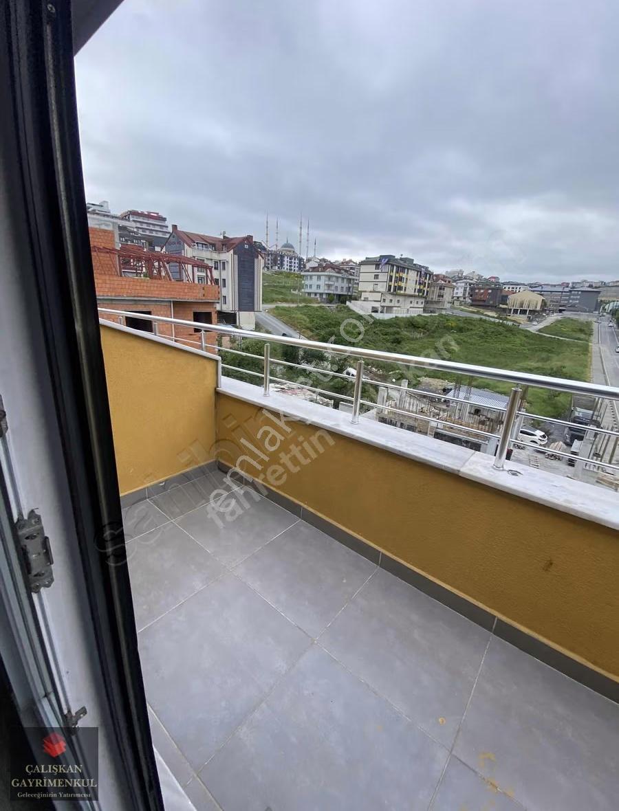 Arnavutköy Vadi Parkta Kiralık 2+1 Çatı Katı Muhteşem Manzaralı - Görsel 6