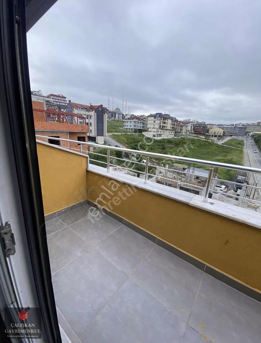 Arnavutköy Vadi Parkta Kiralık 2+1 Çatı Katı Muhteşem Manzaralı - Görsel 23