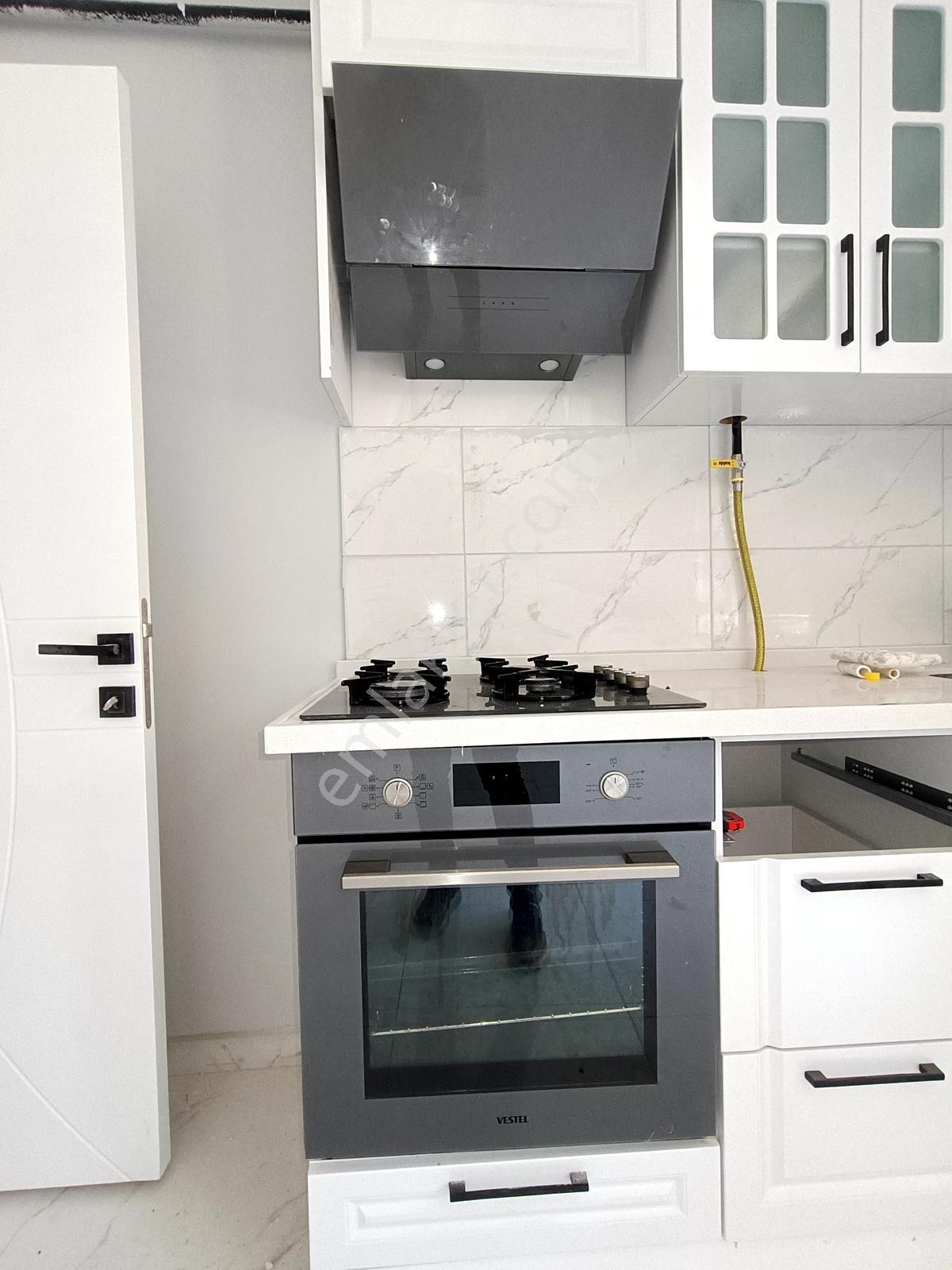 Şirintepe'de Sıfır 1+1özel Kapalı Garajlı Asansörlü Ara Kat - Görsel 15