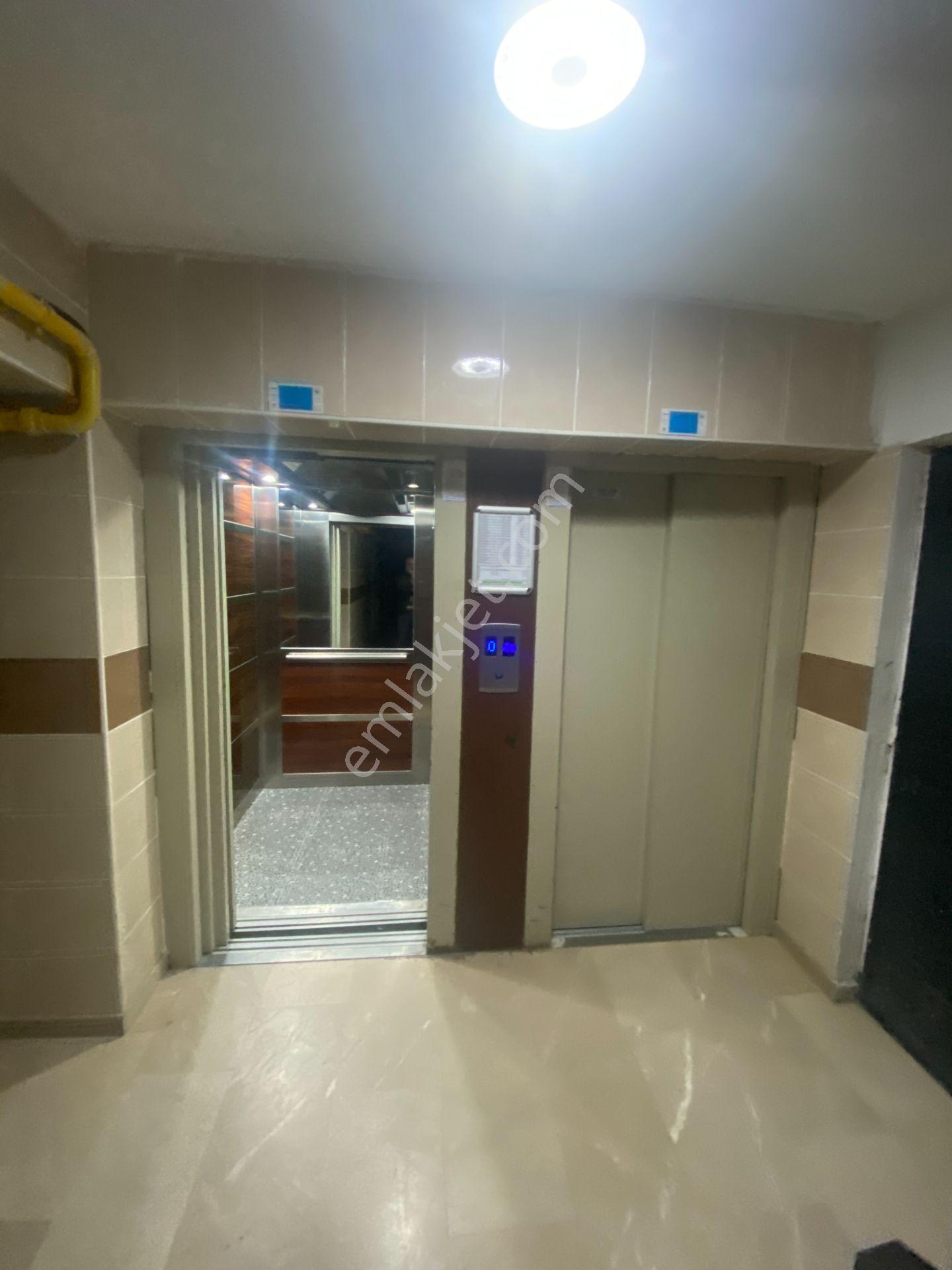 Sivas A.r.s. Den Huzur Mahallesinde Masrafsız Kiralık 3+1 Daire - Görsel 7