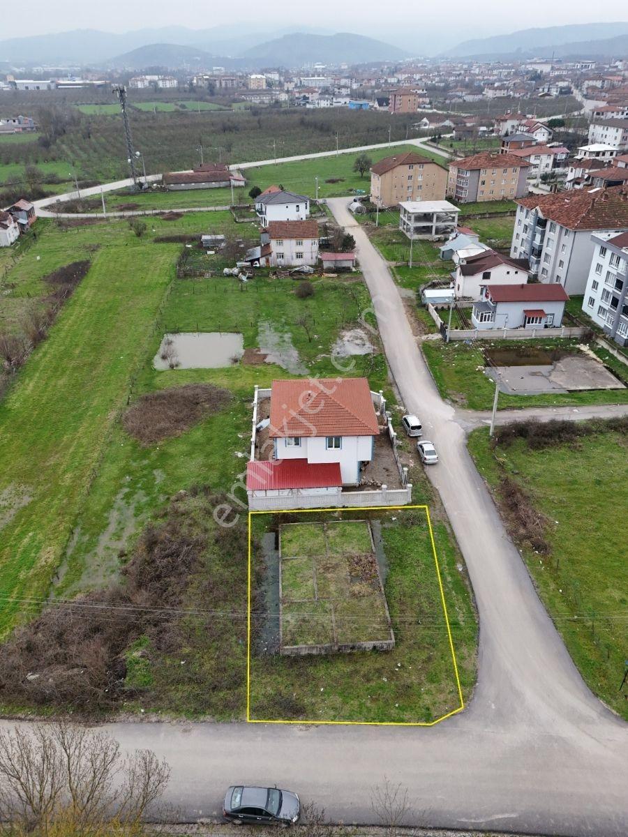 Cumayeri'nde Projesi Ruhsatı Hazır Temeli Atılmış Satılık Arsa - Görsel 7