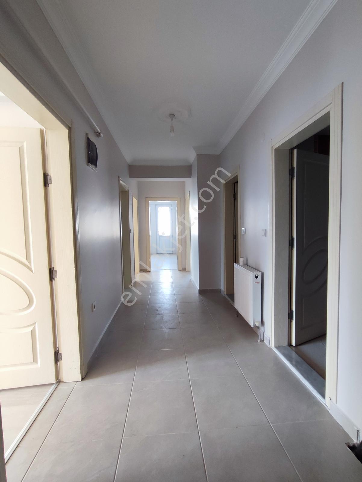Meslek Yüksekokulu Yanında Satılık 3+1 Daire / 140 M2 - Görsel 2