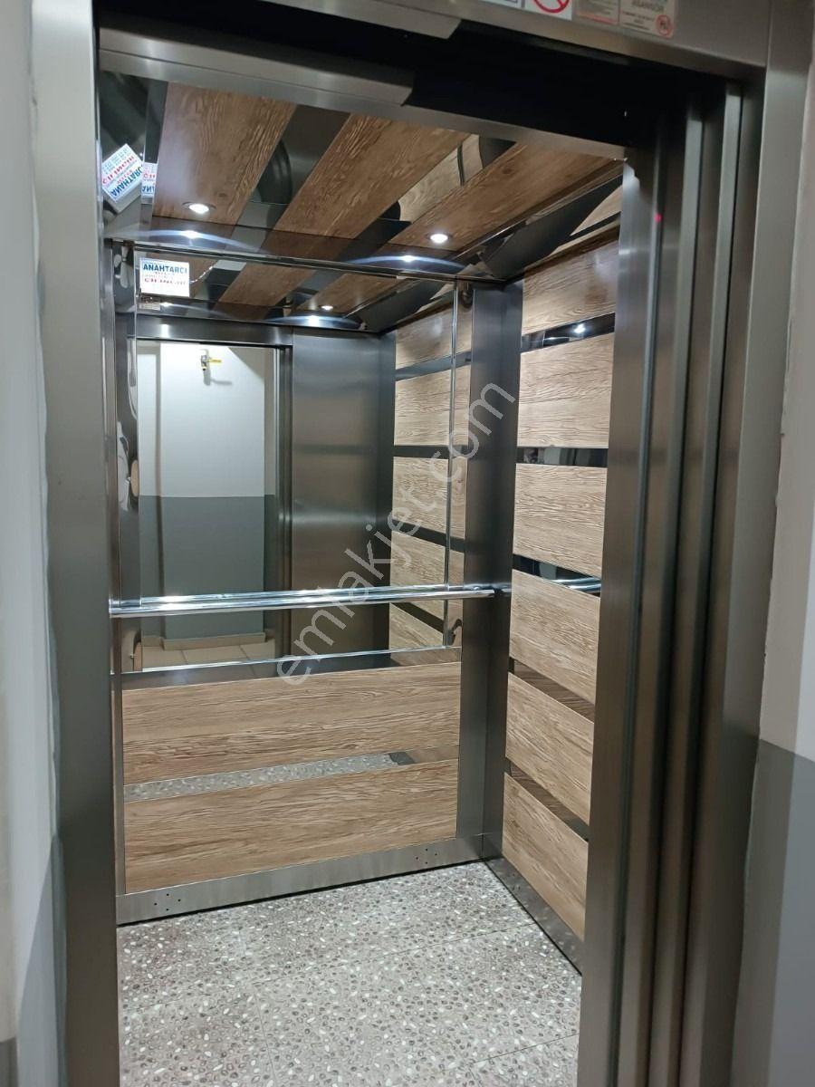 Göçmen Gayrimenkul'den Karaçay Mah.cadde Üzeri 2+1 Kiralık - Görsel 4