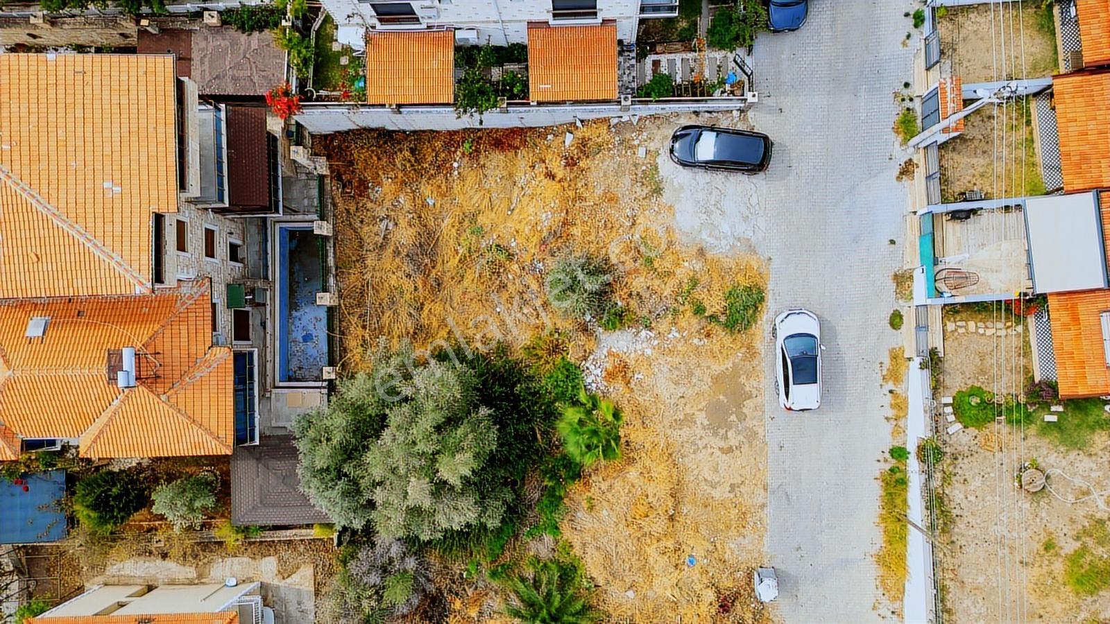 Yenifoça Burunucu'nda Deniz Manzaralı Satılık Villa Arsası - Görsel 13